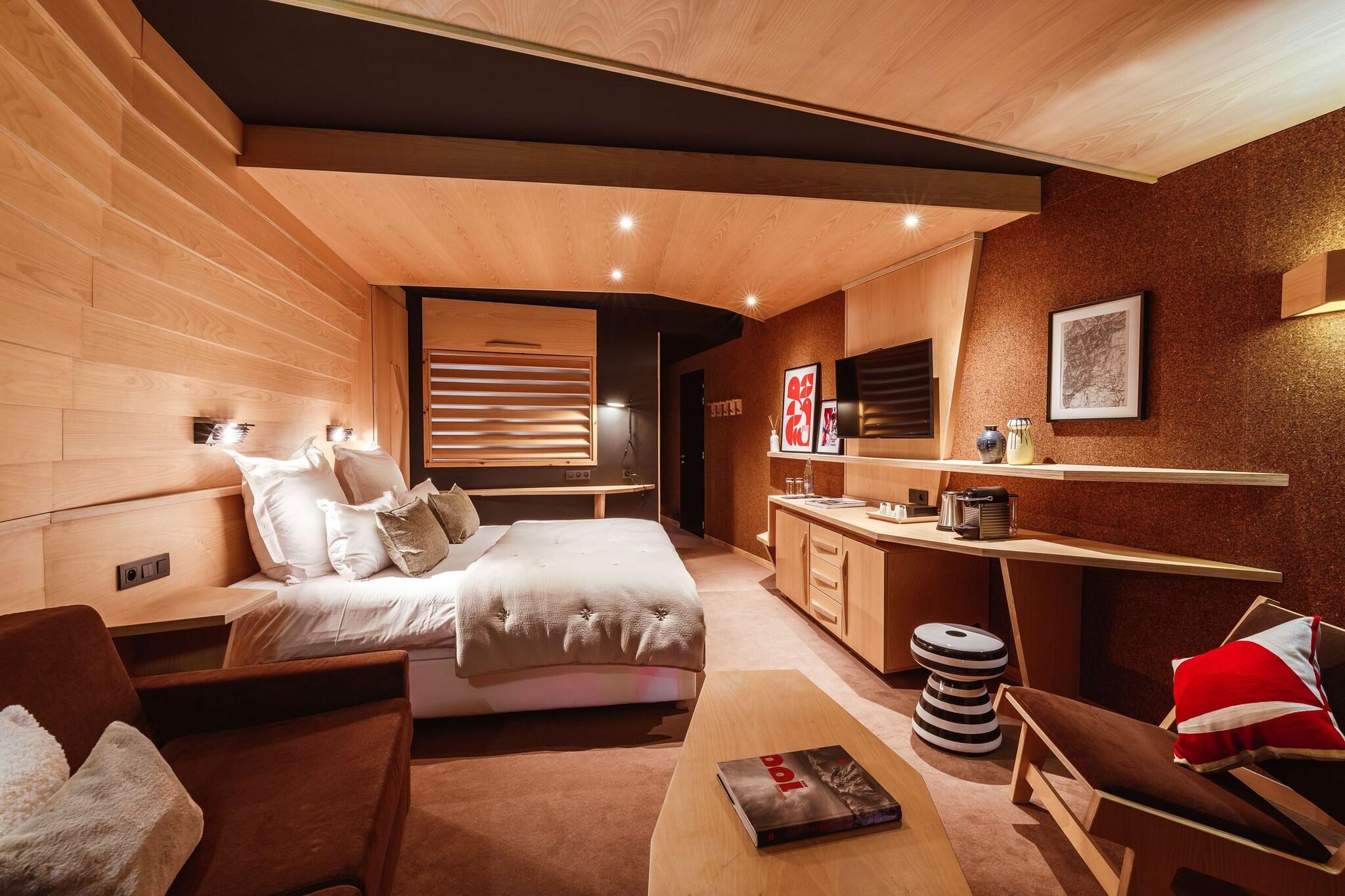 Double or Twin Deluxe