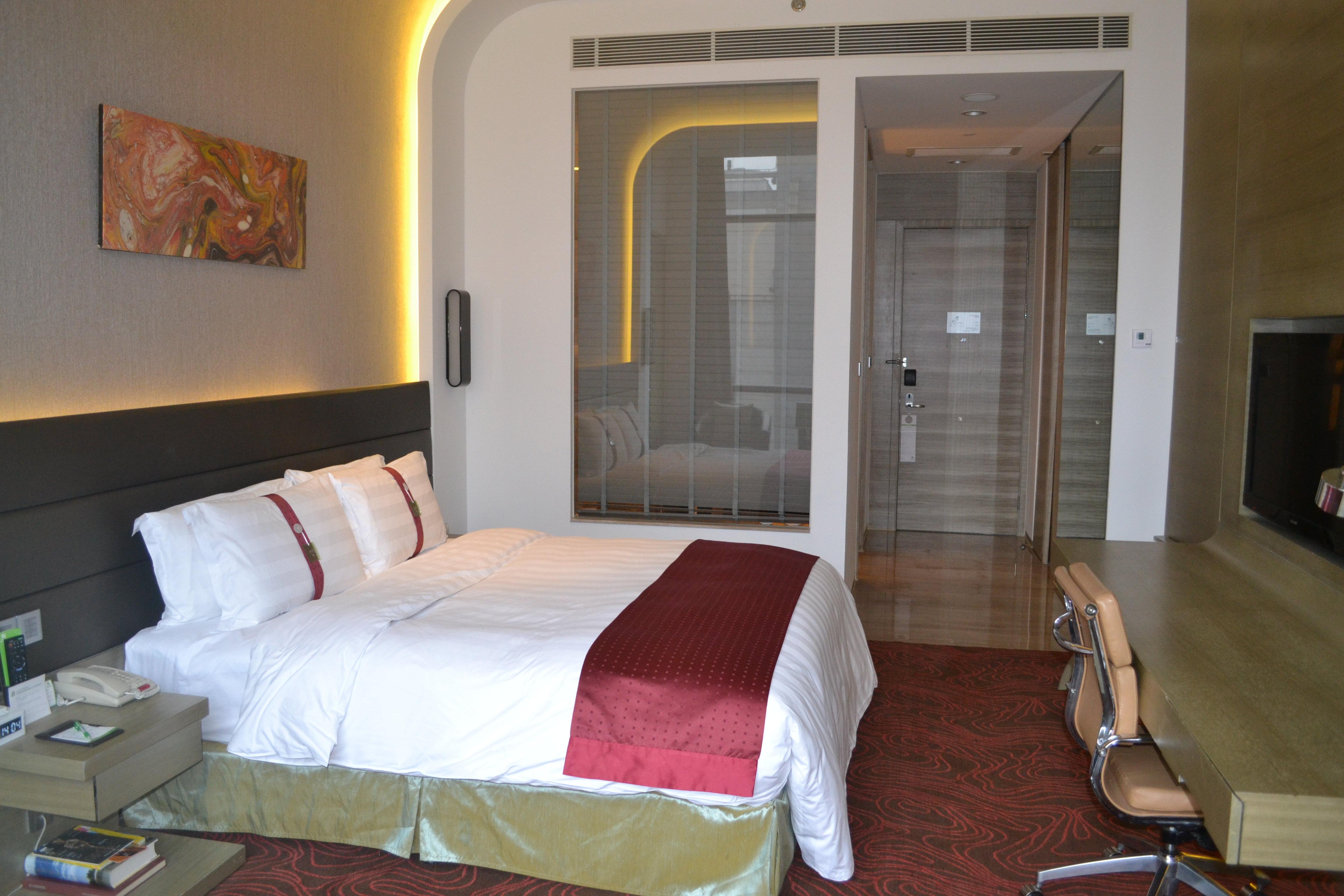 Double King Bed Non Smoking