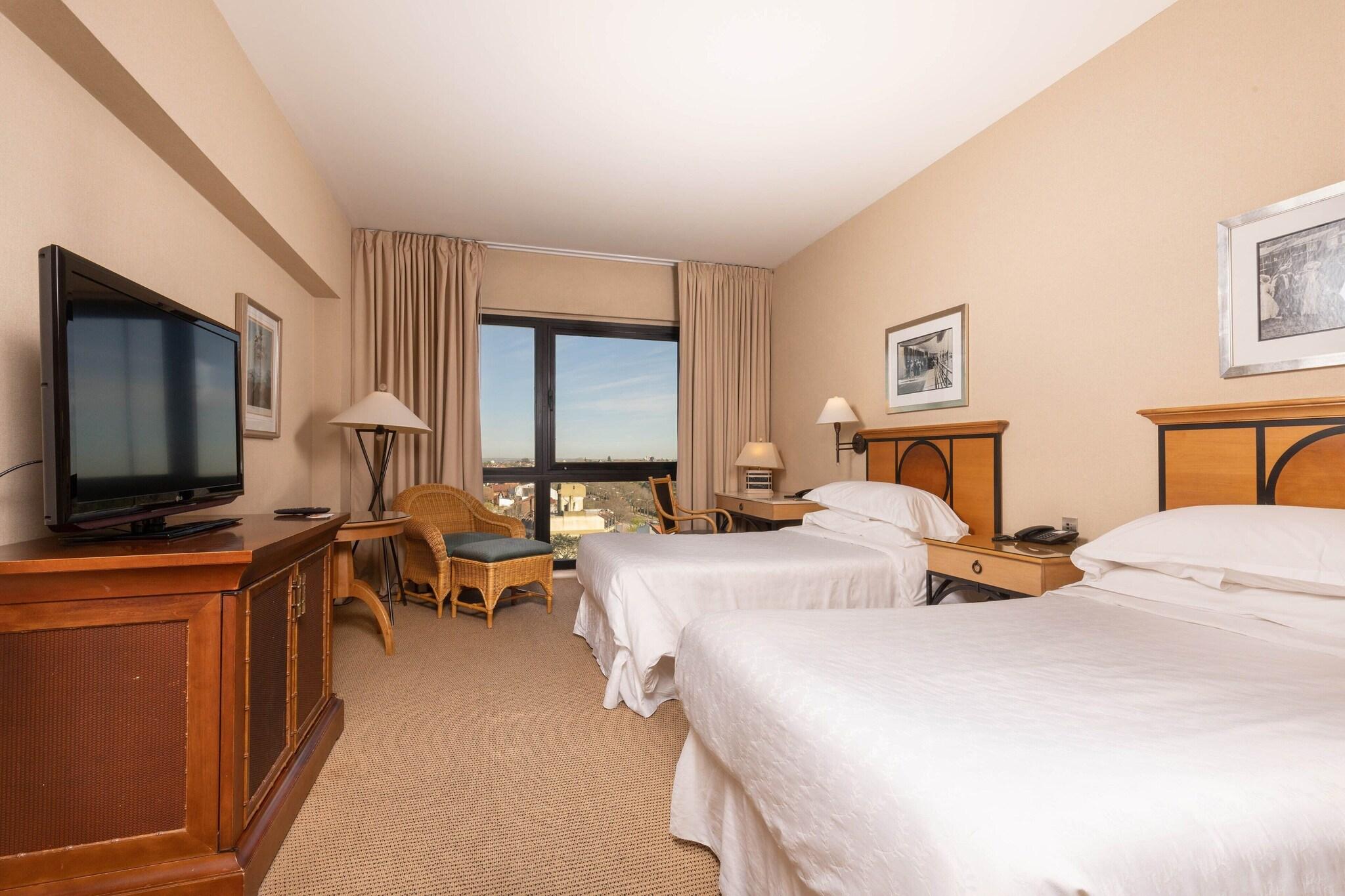 Twin City View Two Beds