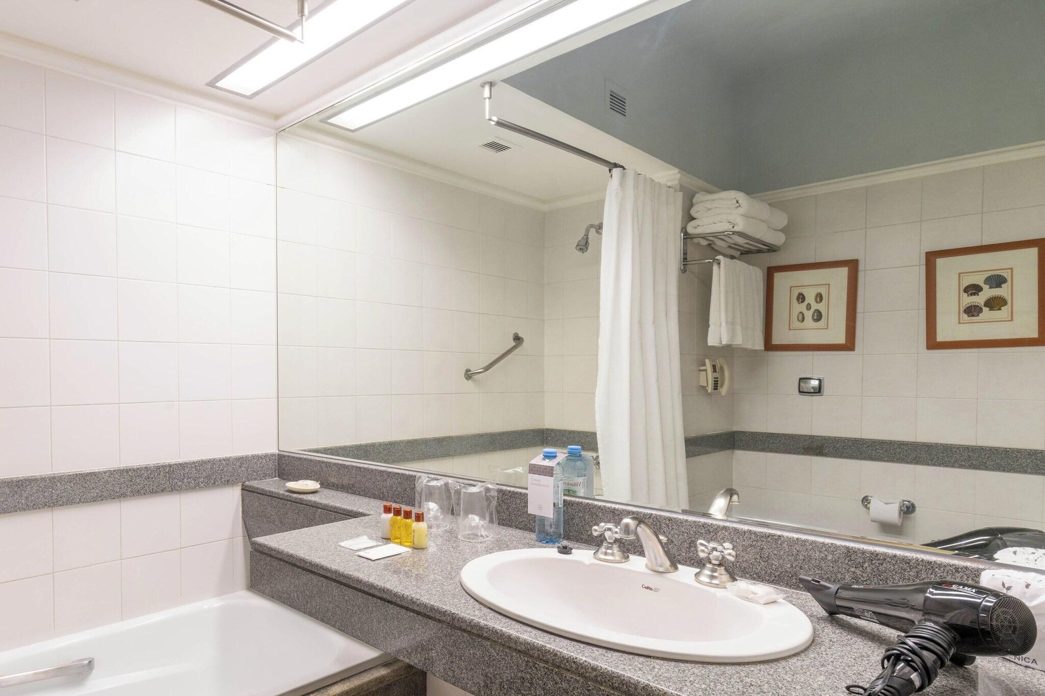 Junior Suite City View Two Double Beds