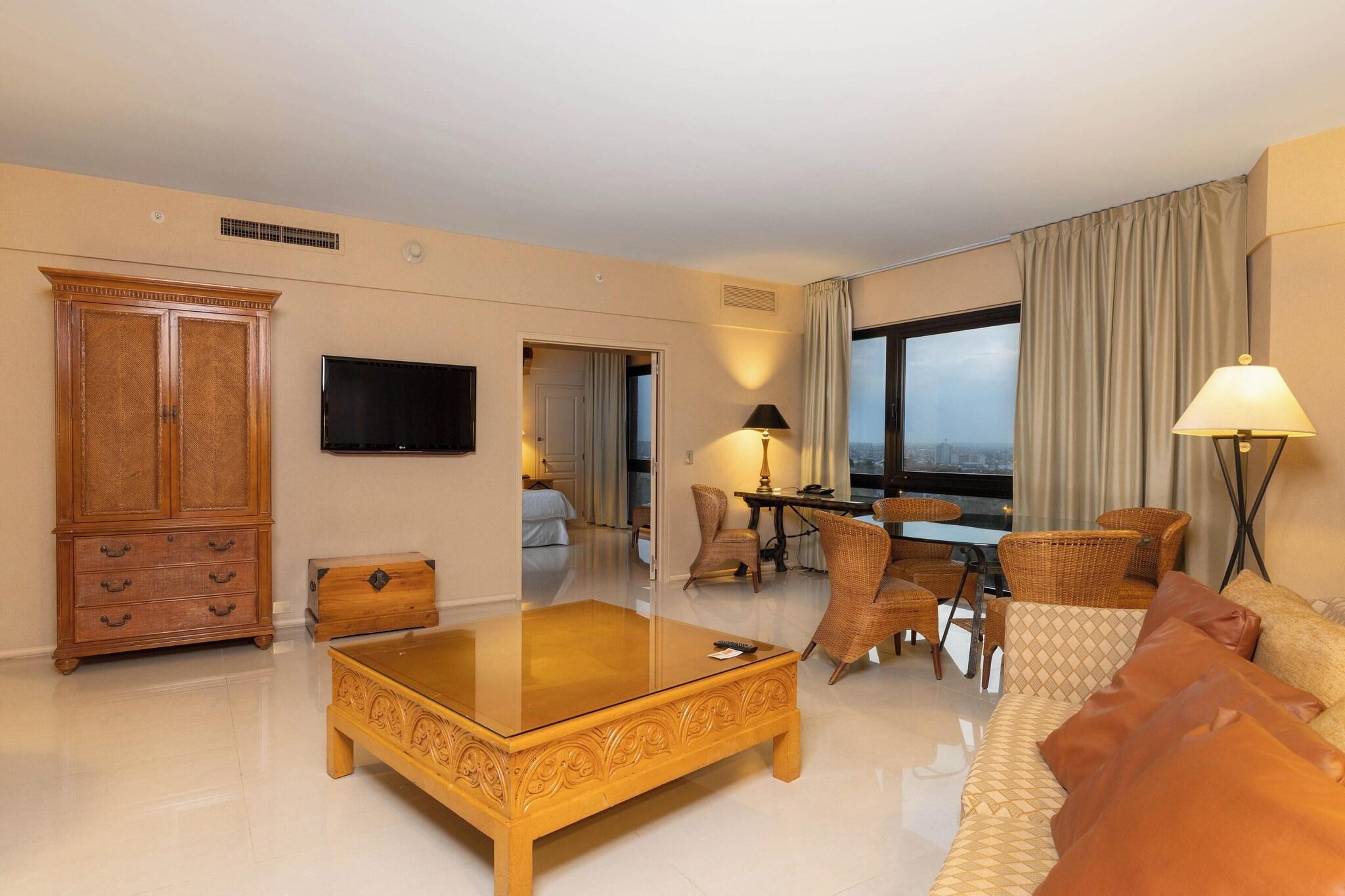 Suite Executive City View
