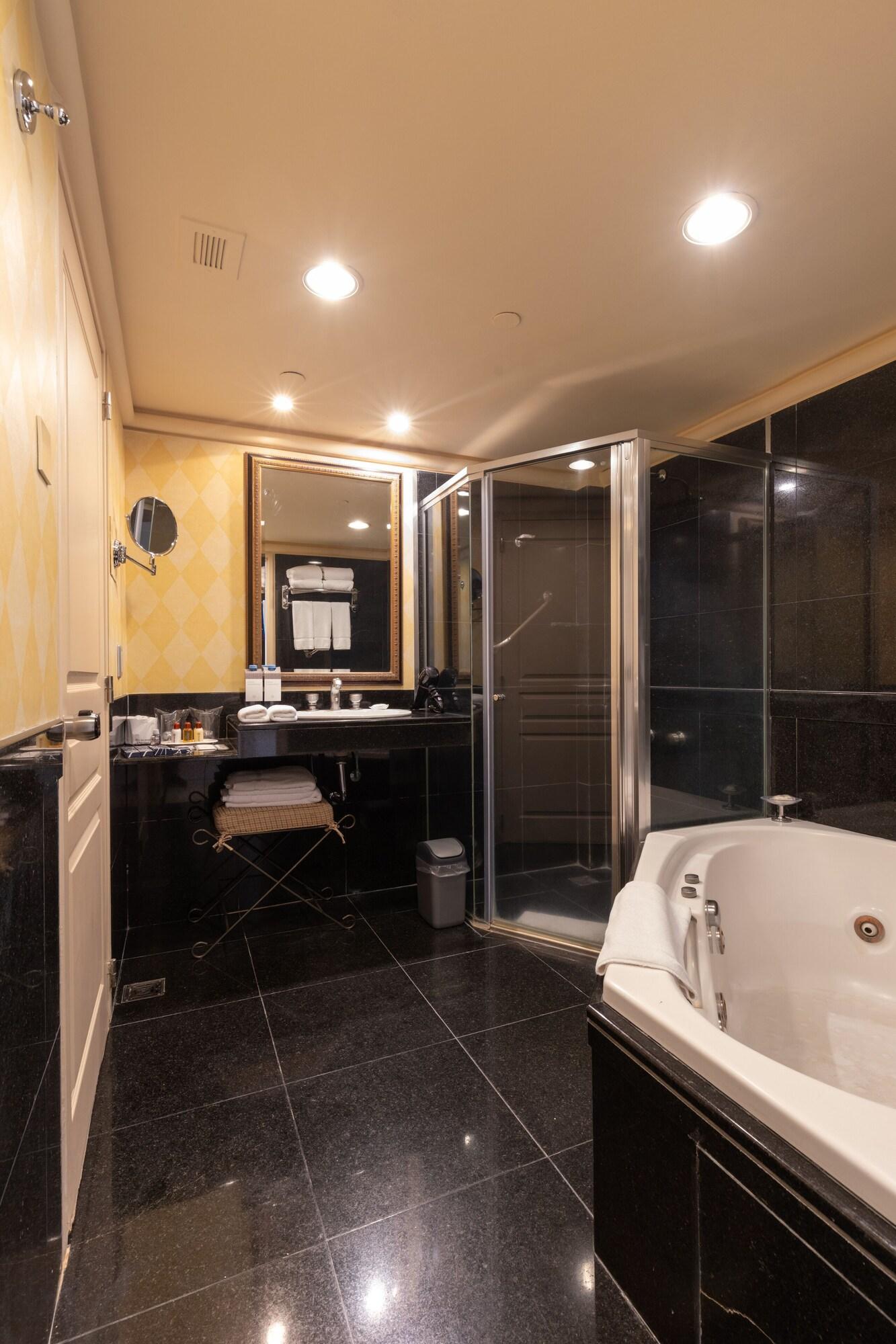 Suite Presidential with Views