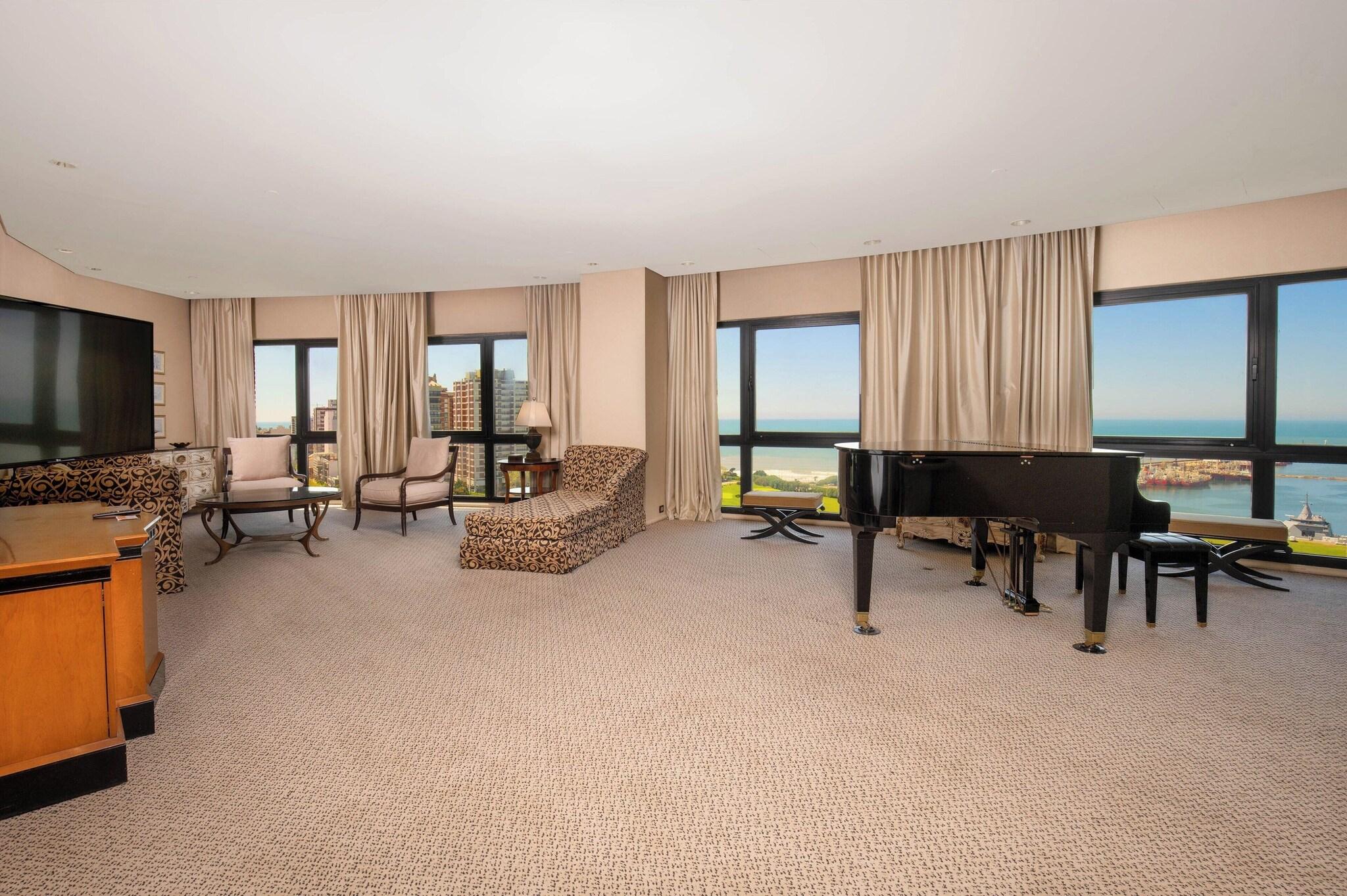 Suite Presidential with Views