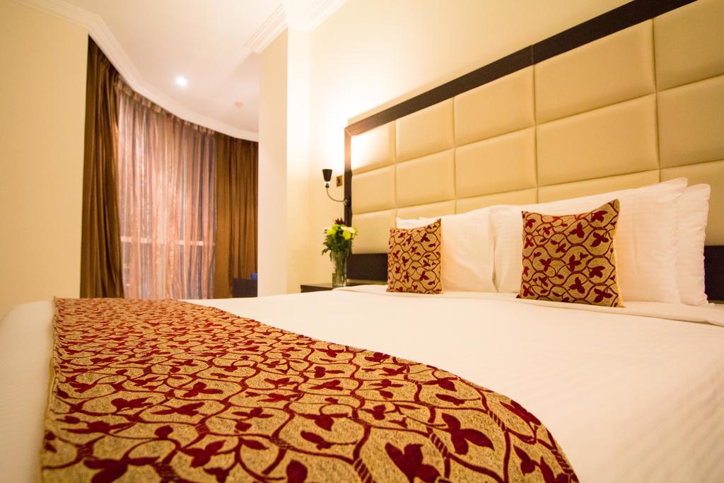 Double or Twin Deluxe