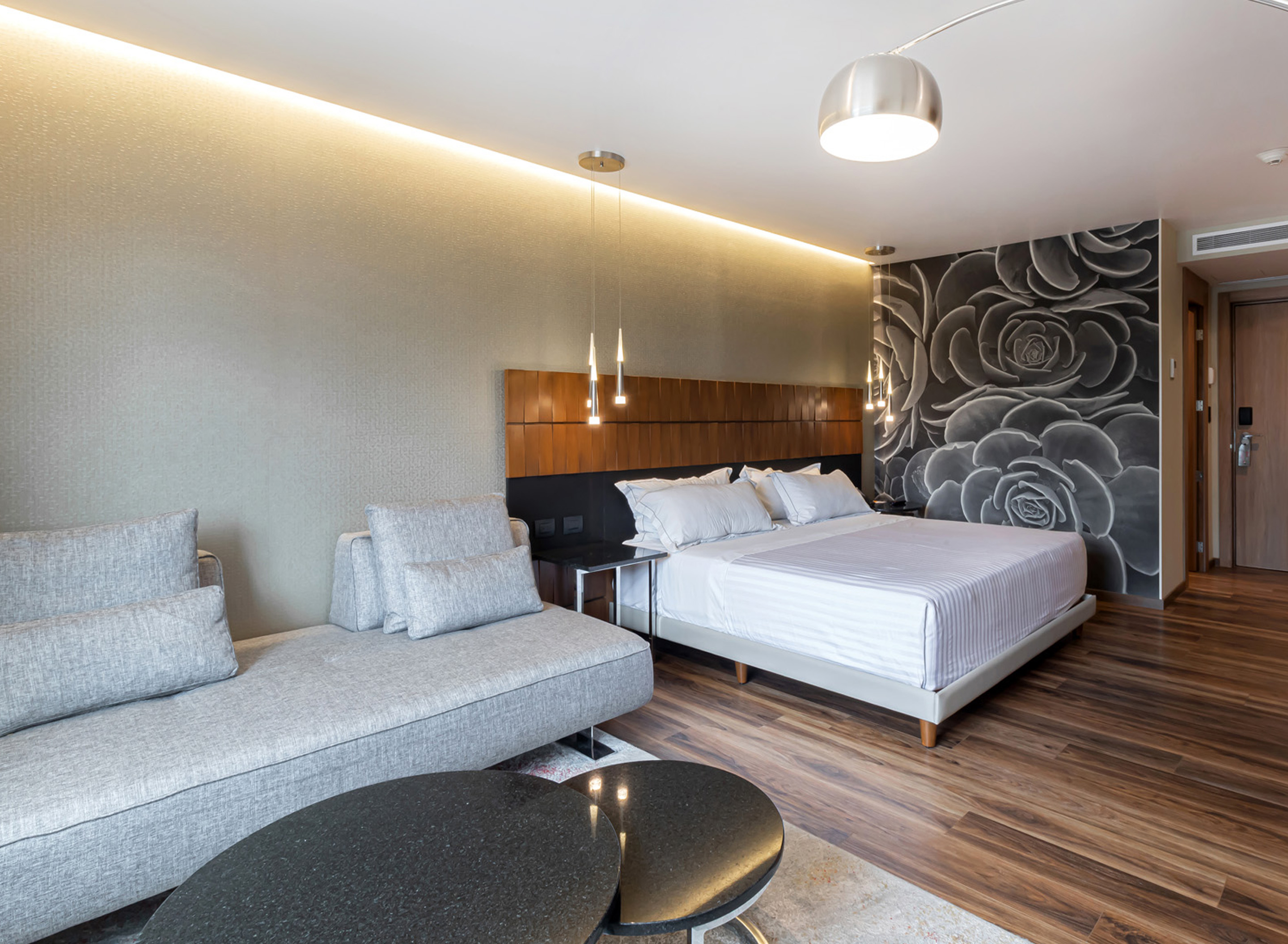 Junior Suite King Size Bed