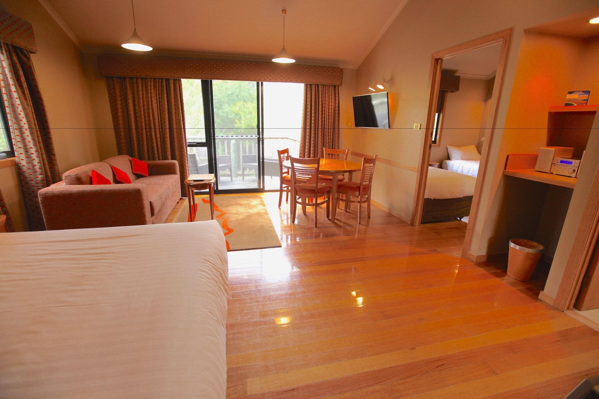 Cabin Premier King Bed