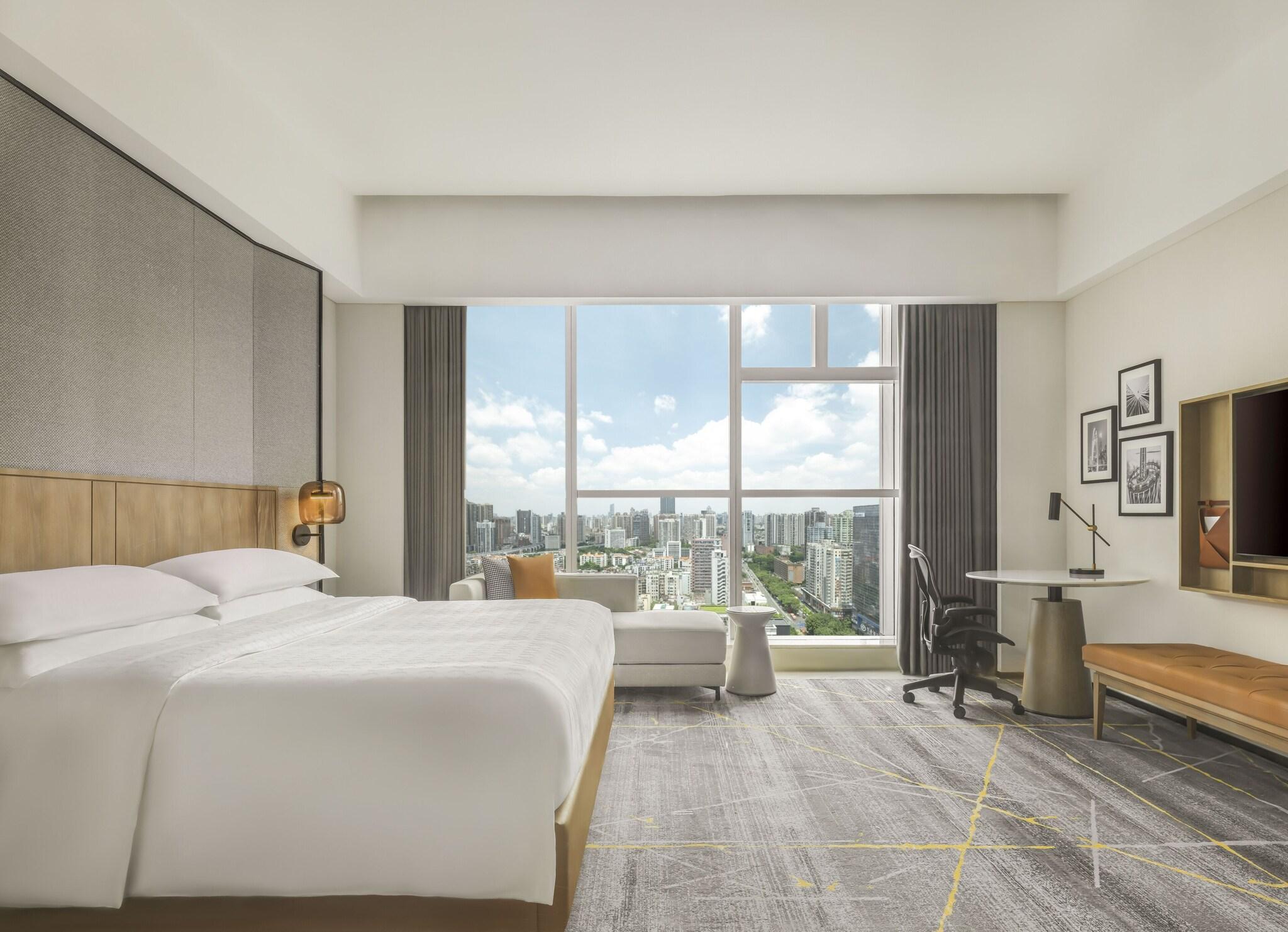 Double City View King Bed