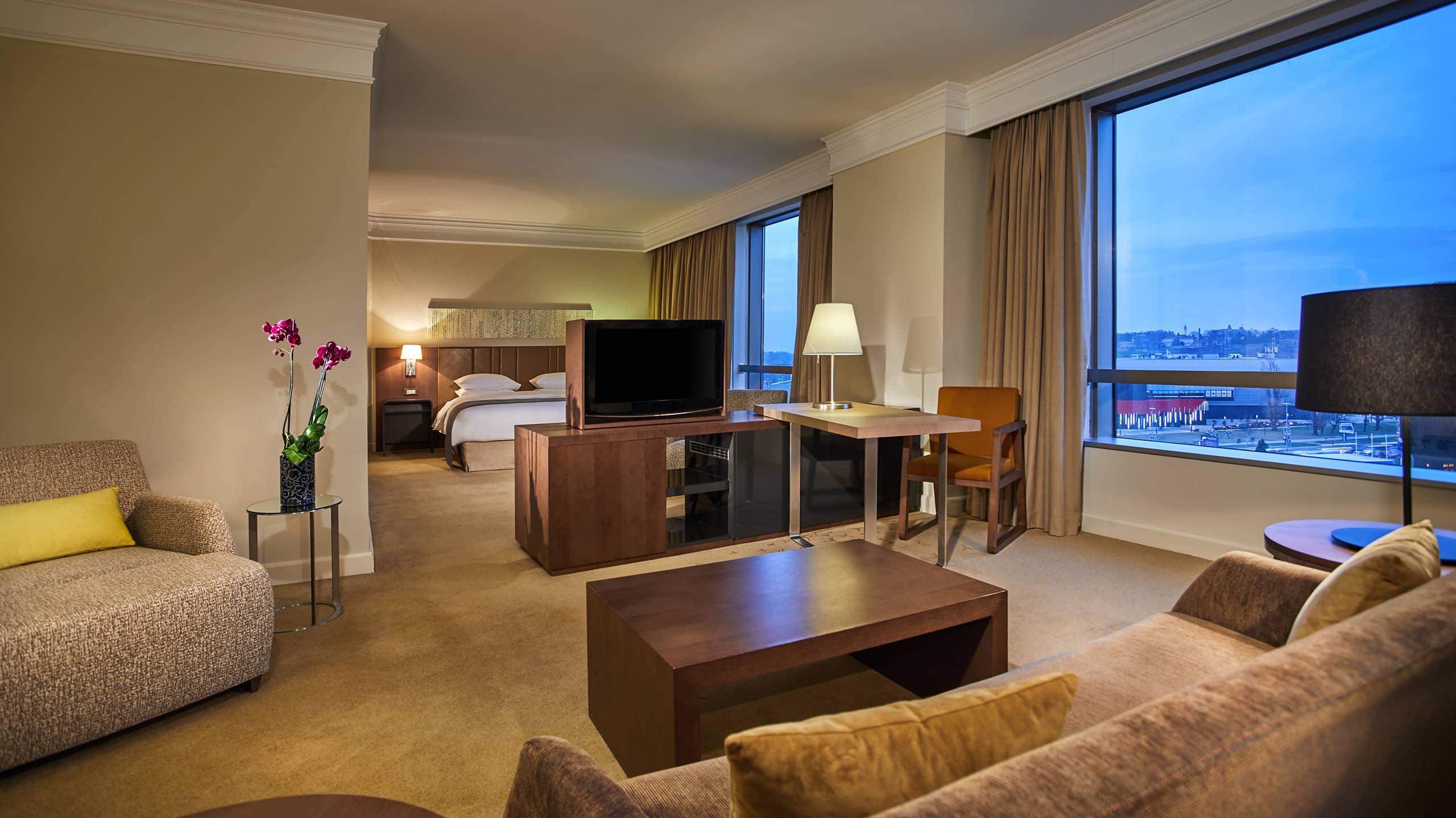 Double Deluxe King Bed