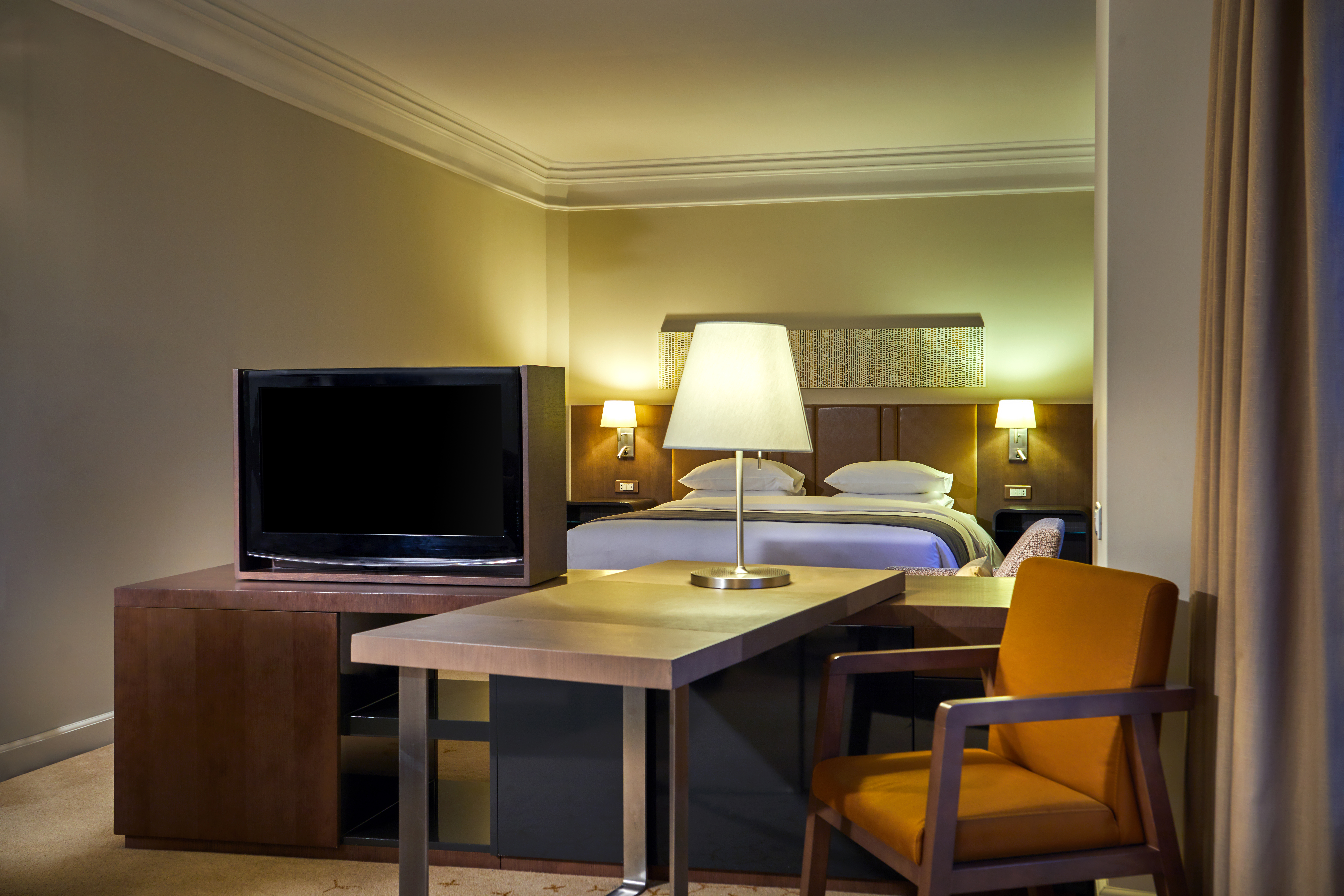 Double Deluxe King Bed