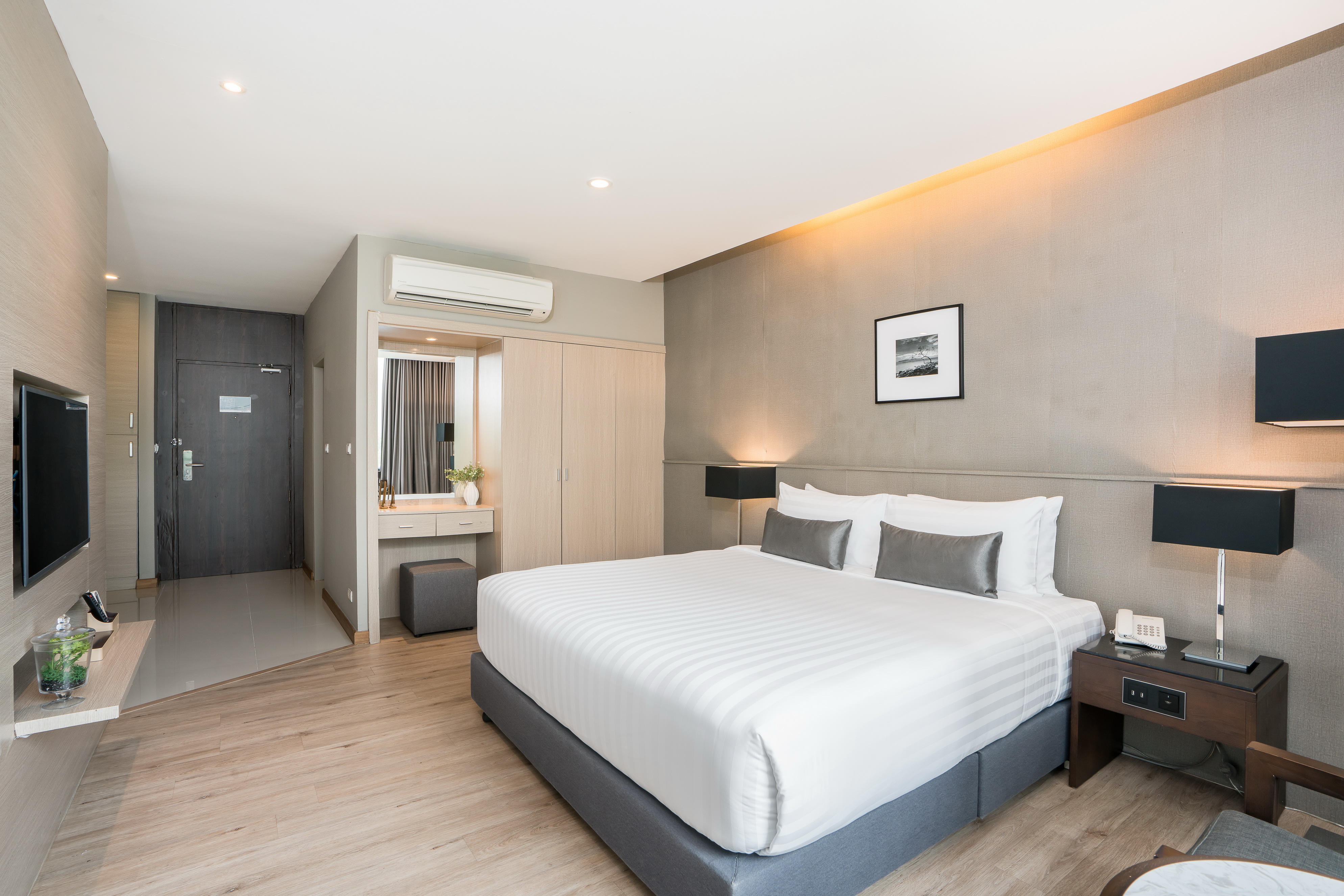 Double Deluxe Pool View