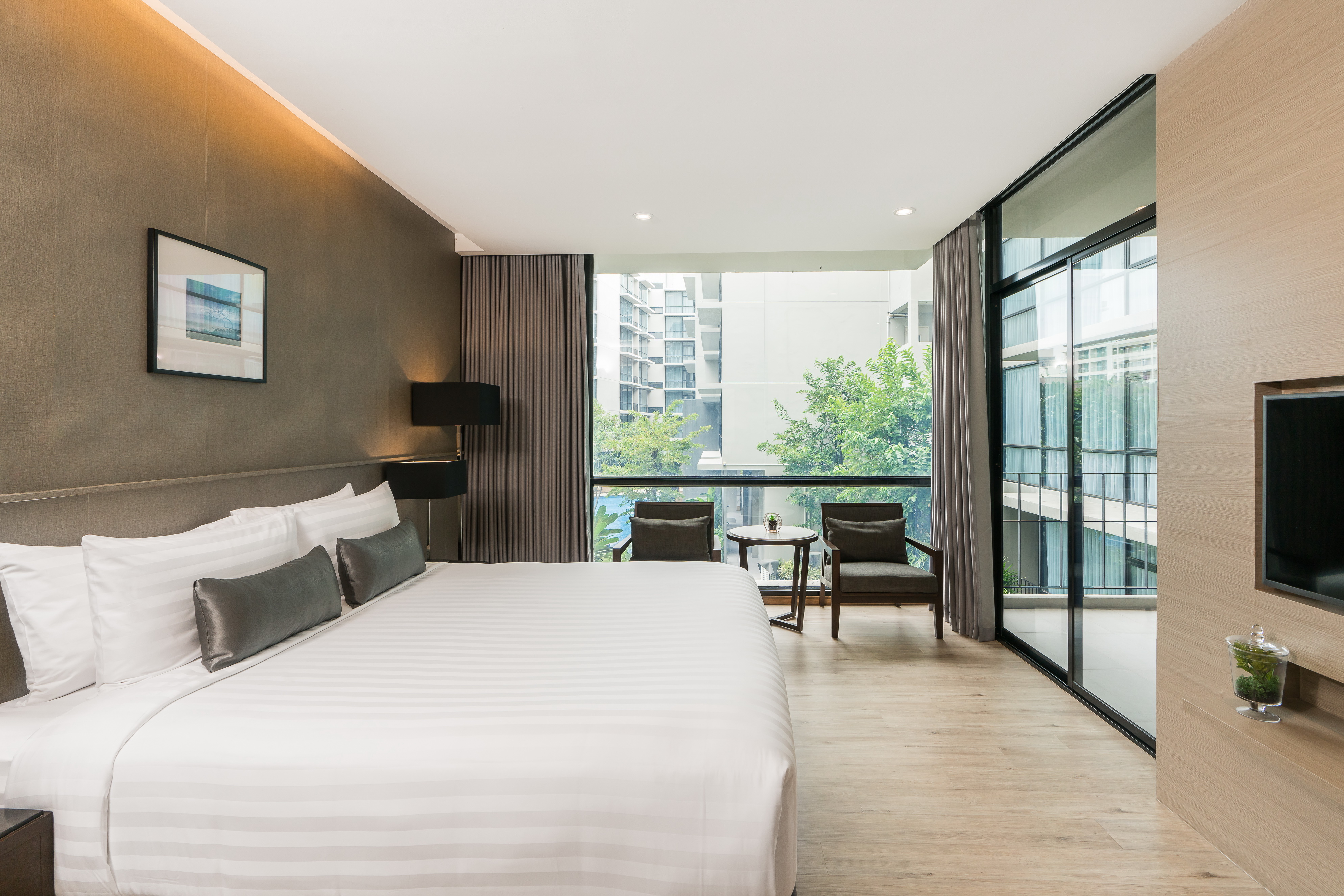 Double Deluxe Pool View