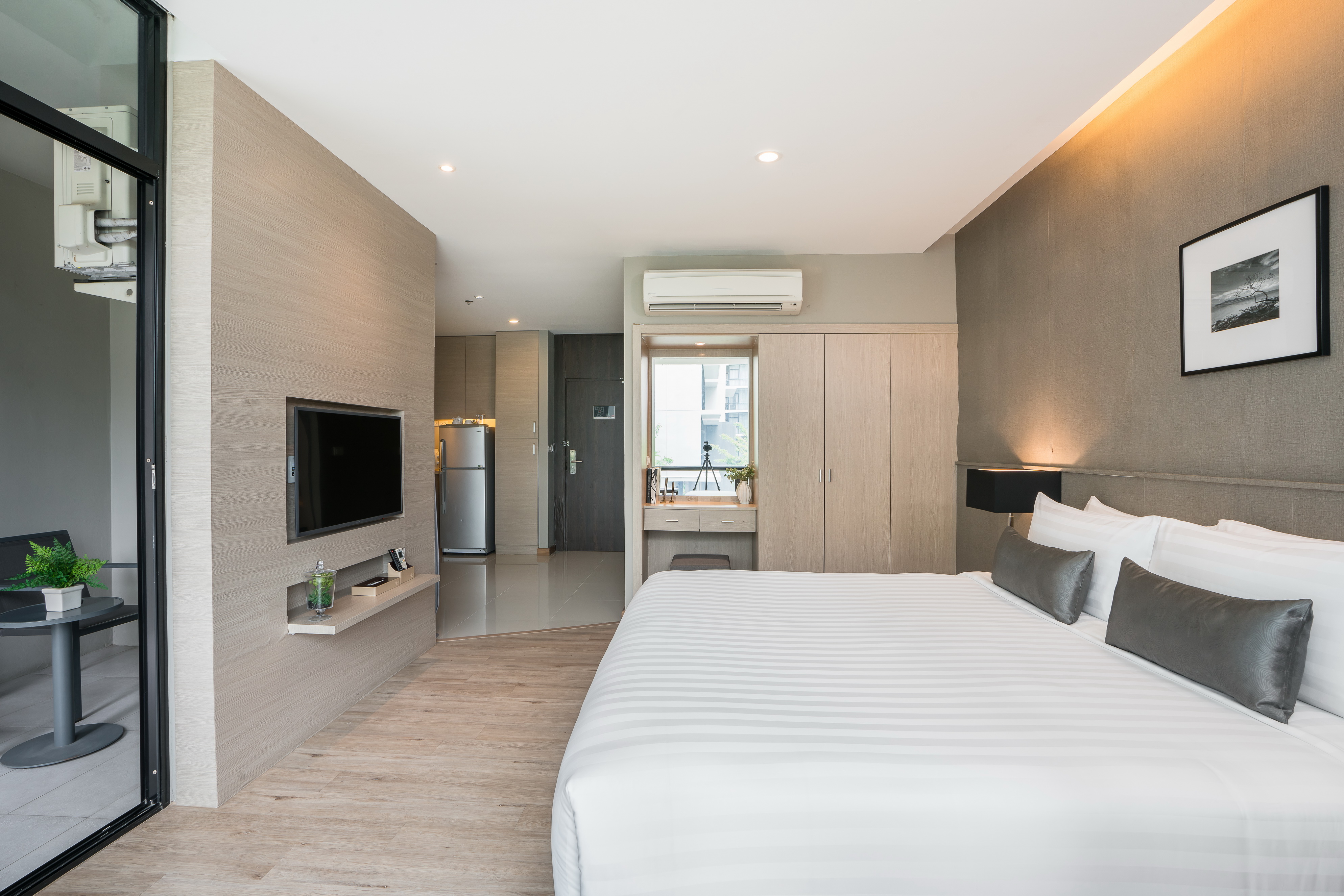 Double Deluxe Pool View