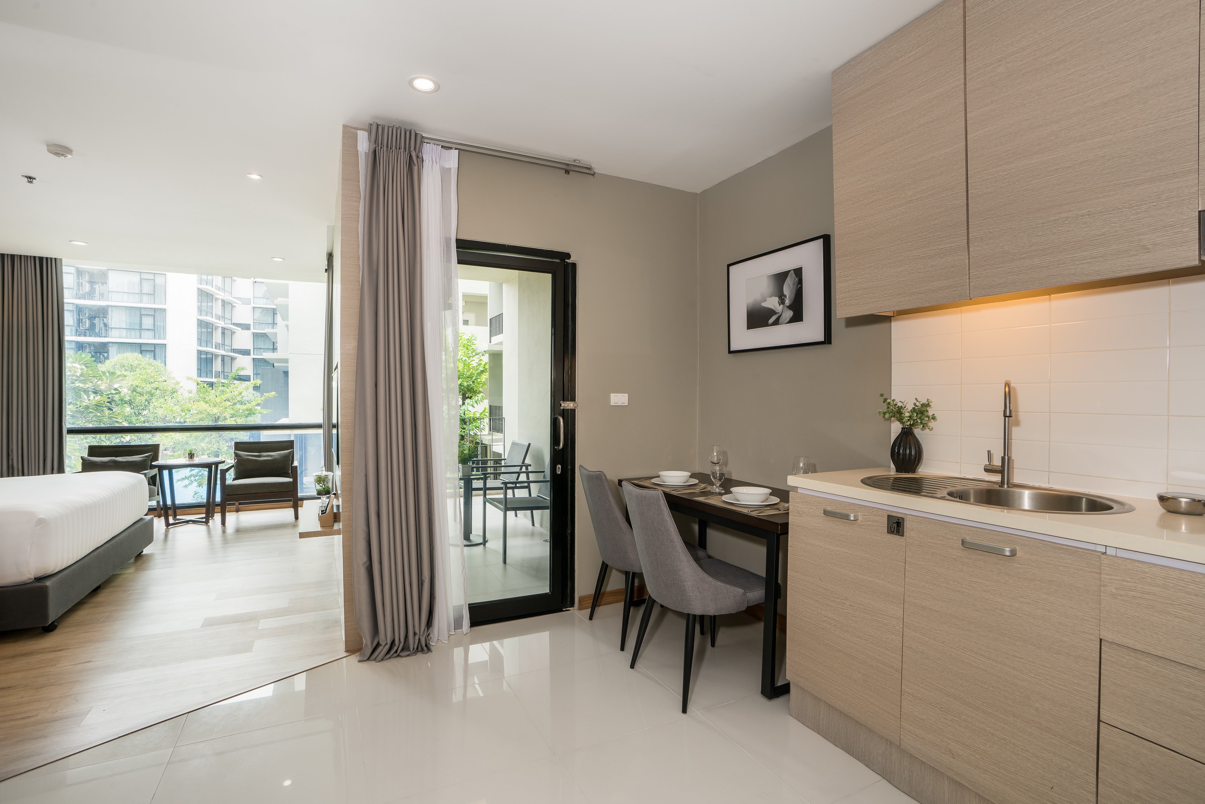 Double Deluxe Pool View