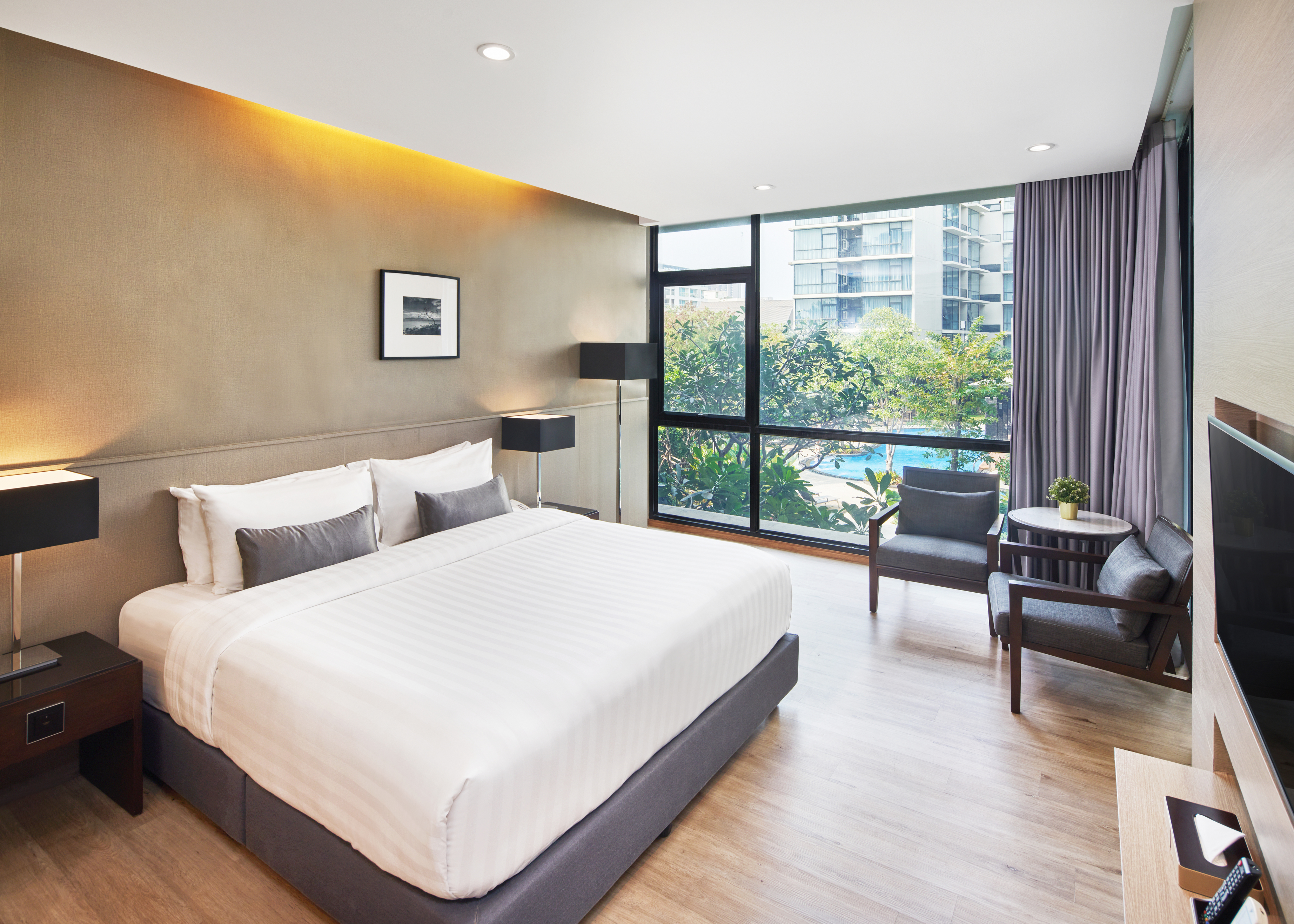 Double Deluxe Pool View