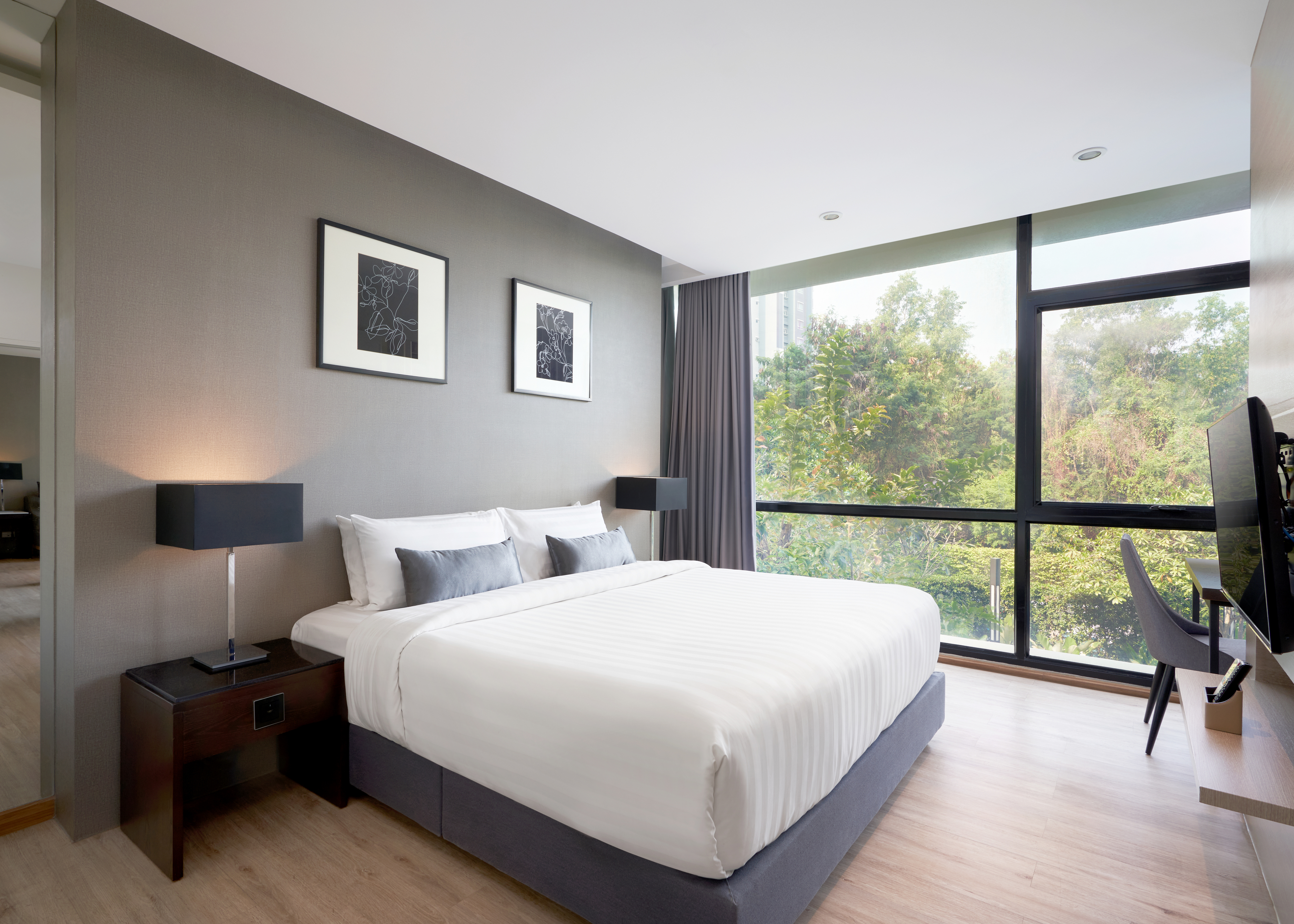 Suite Pool View One Bedroom