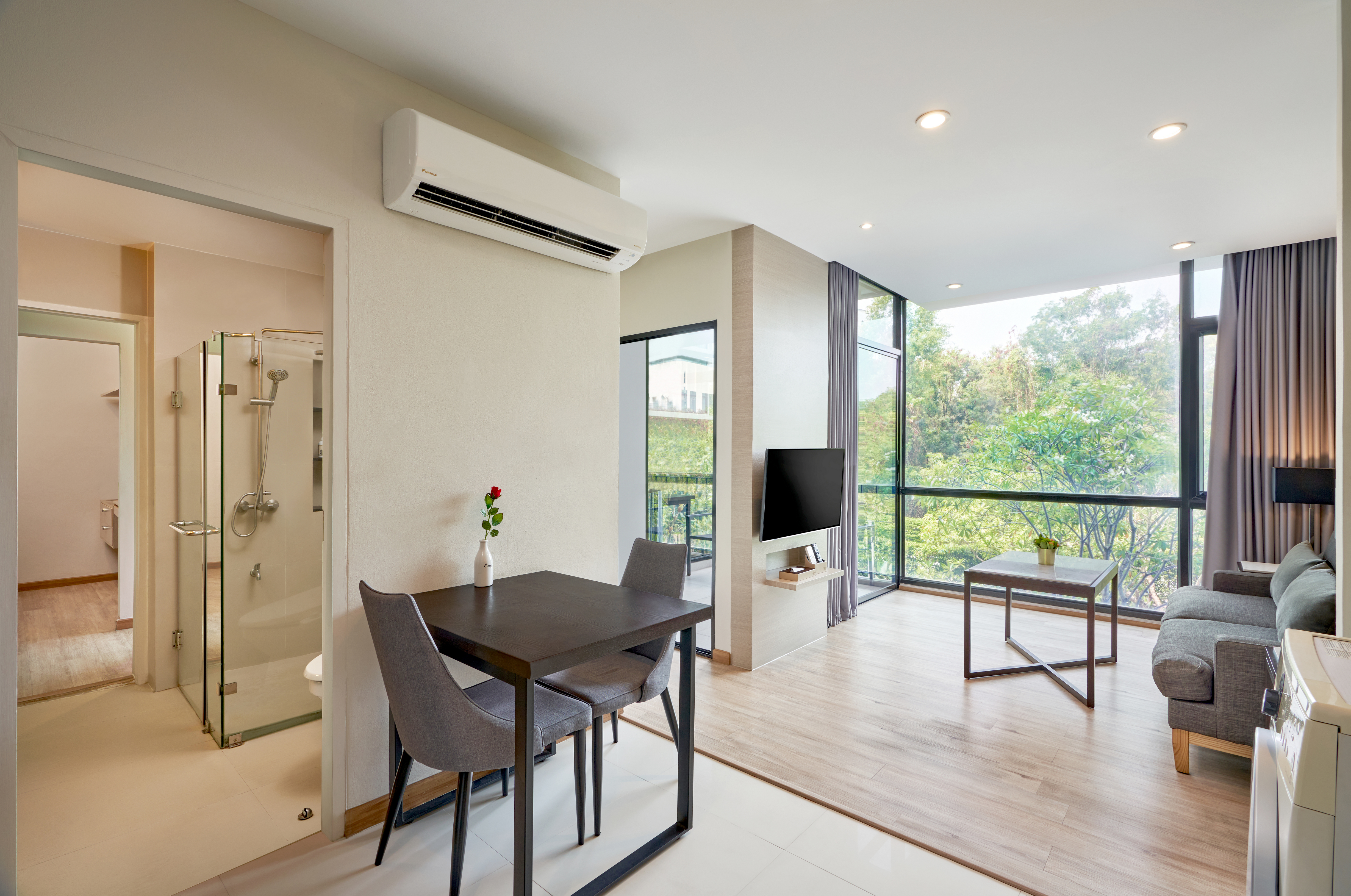 Suite Pool View One Bedroom