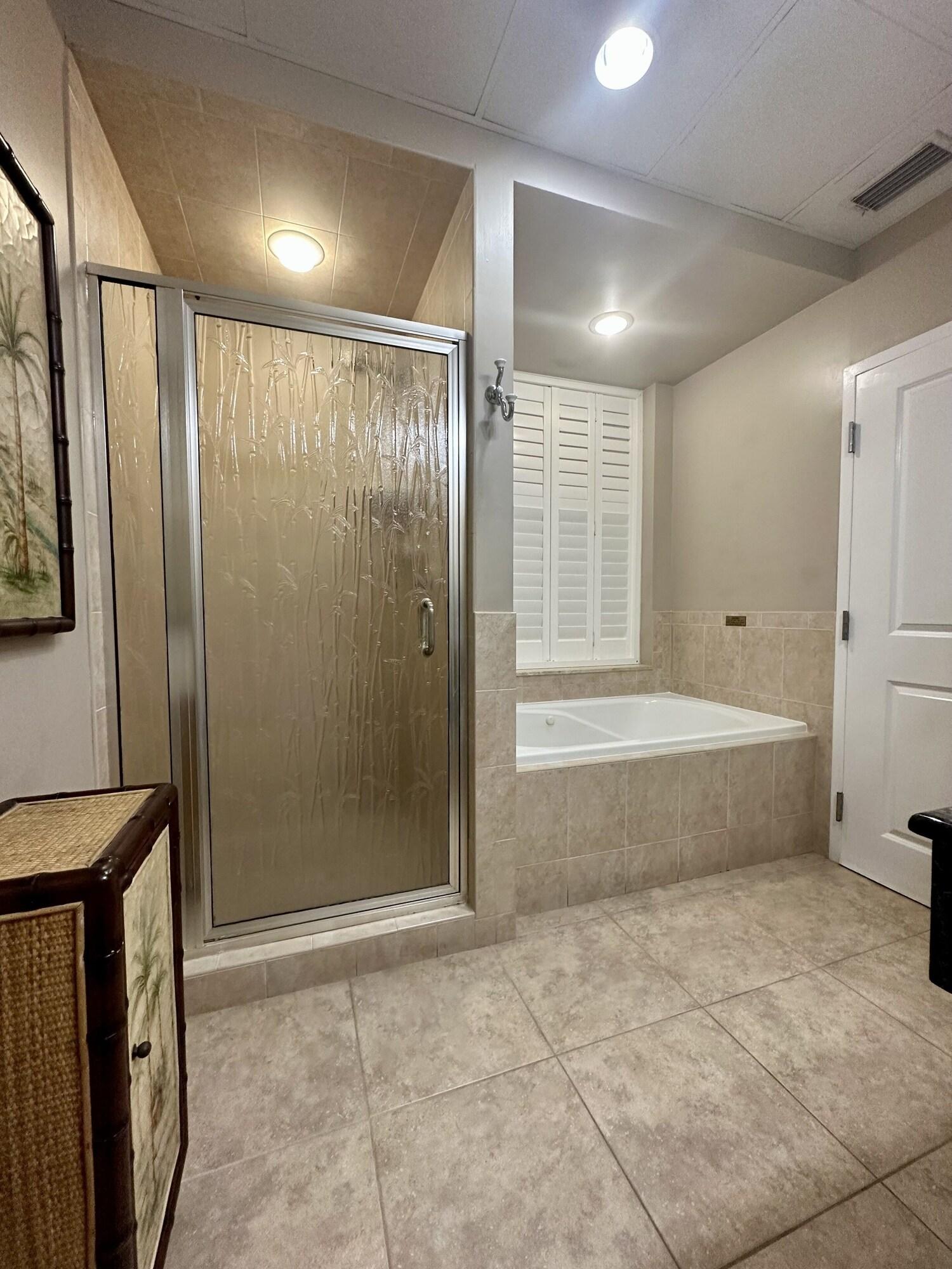 Suite Deluxe Queen Bed