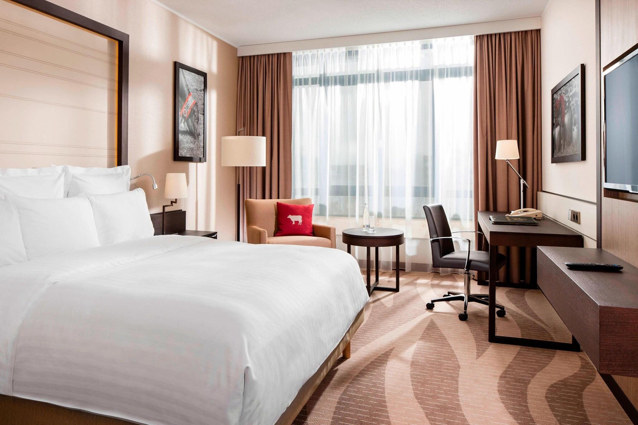 Double Deluxe Queen Bed