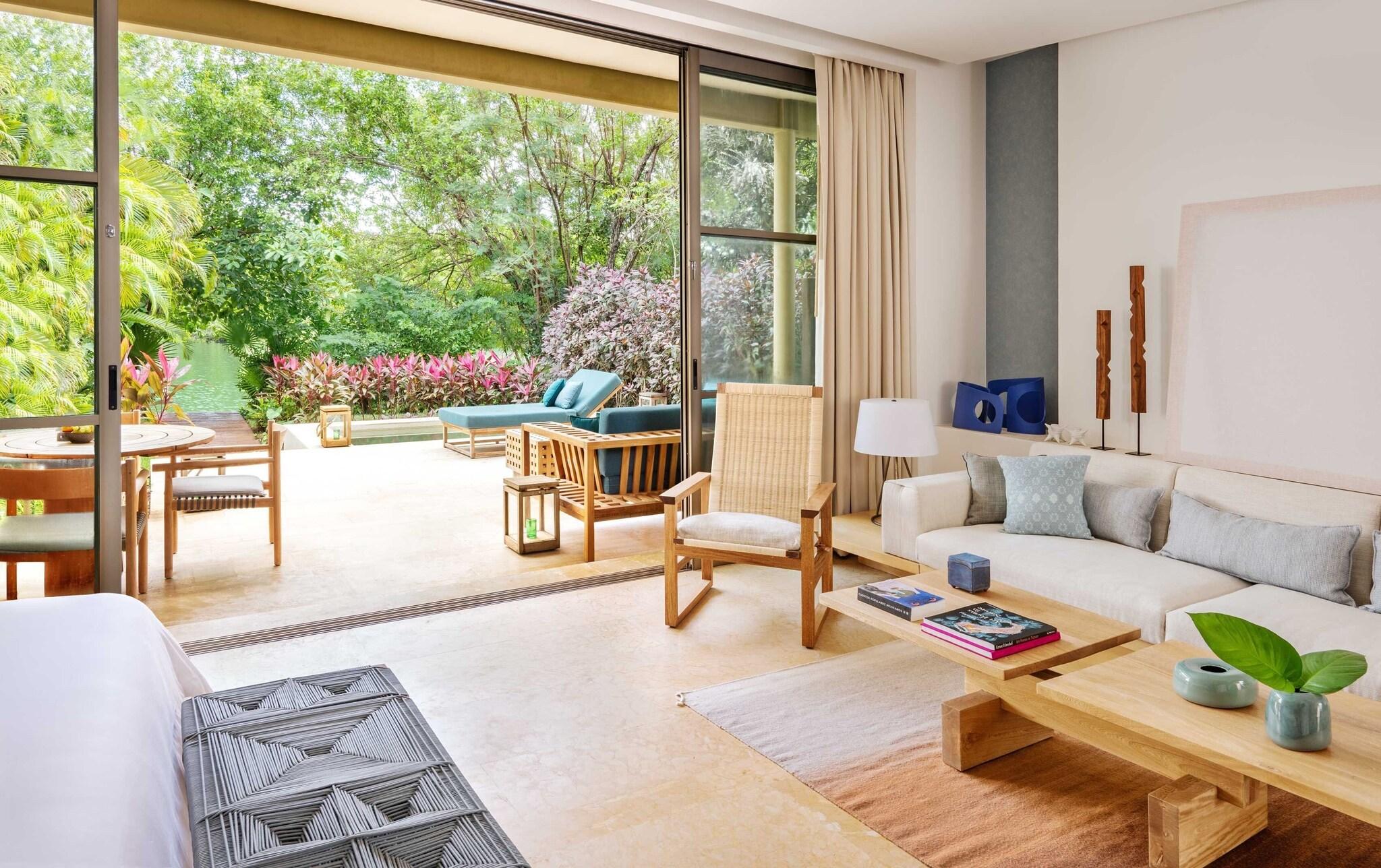 Studio King Size Bed