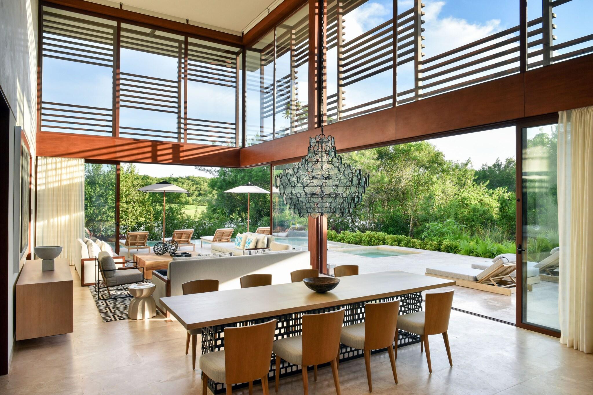 Villa Two Queen Beds