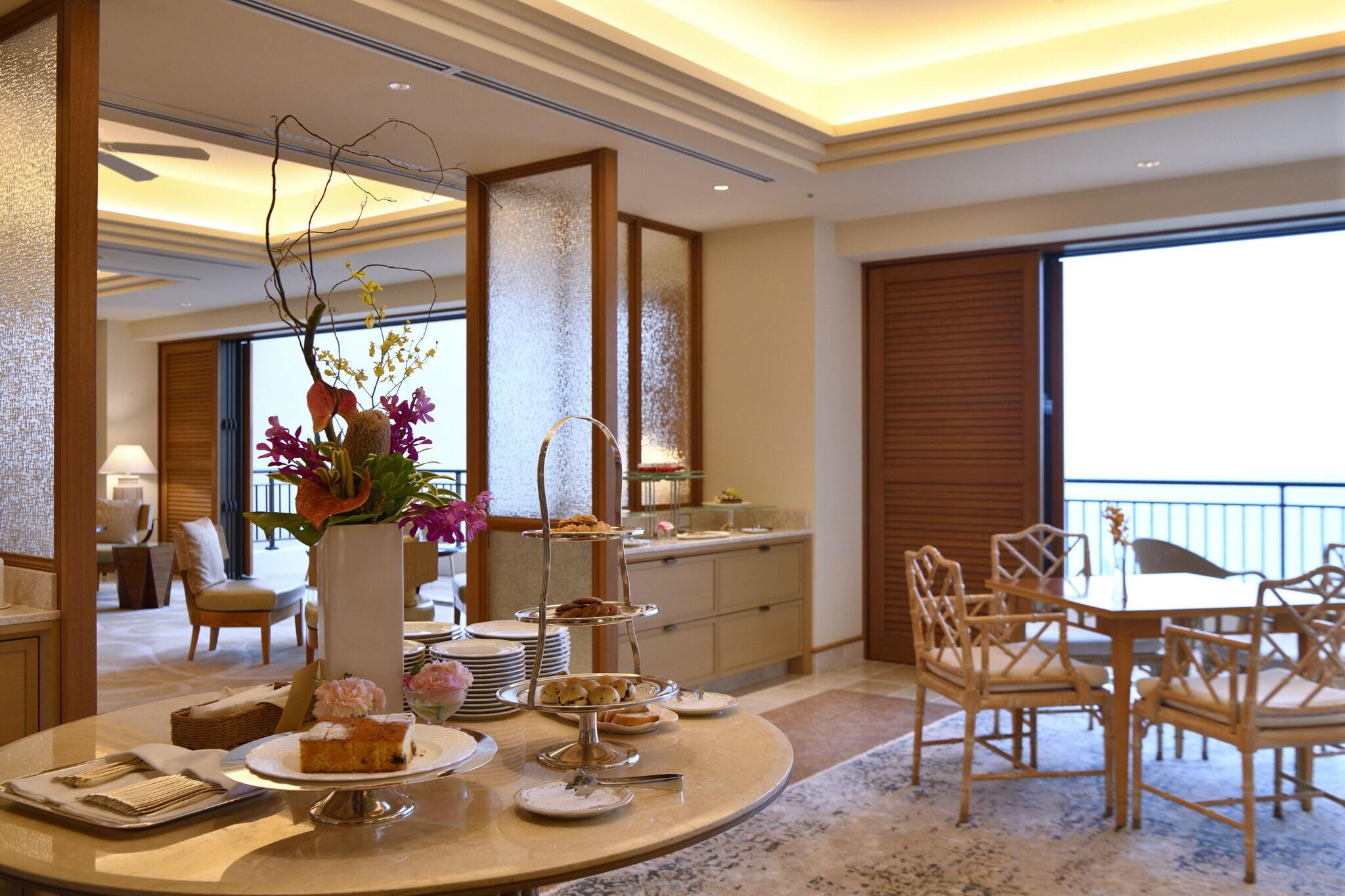 Suite with Private Pool