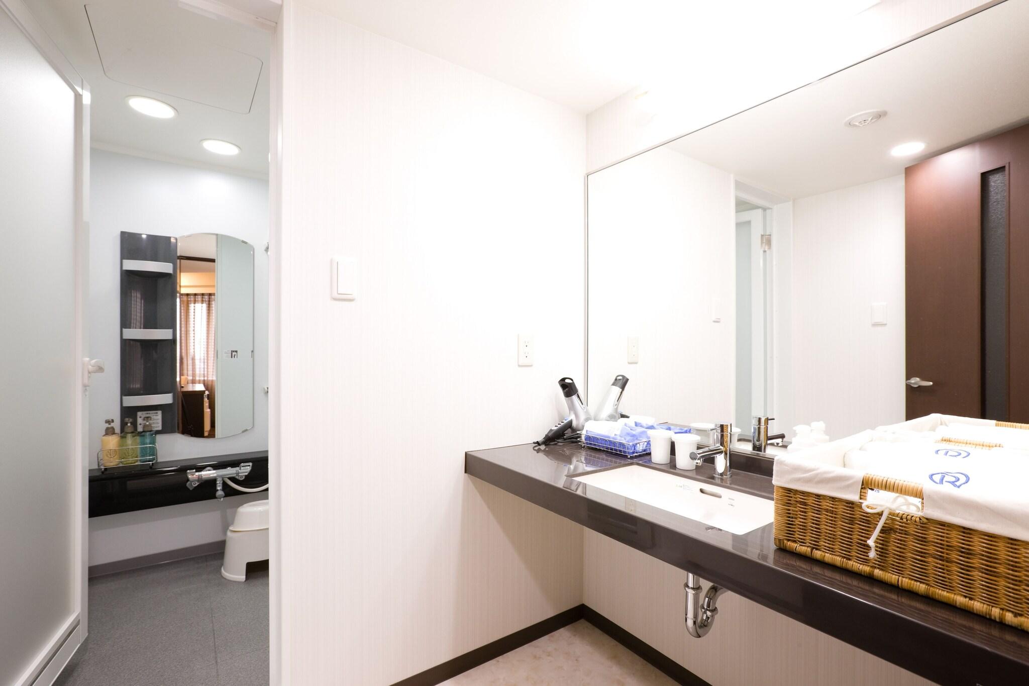 Double Premium Queen Bed