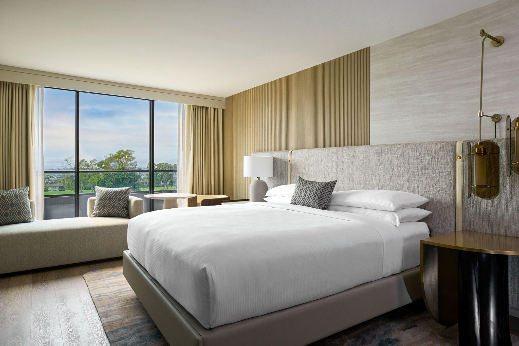 Double Partial Ocean View King Bed