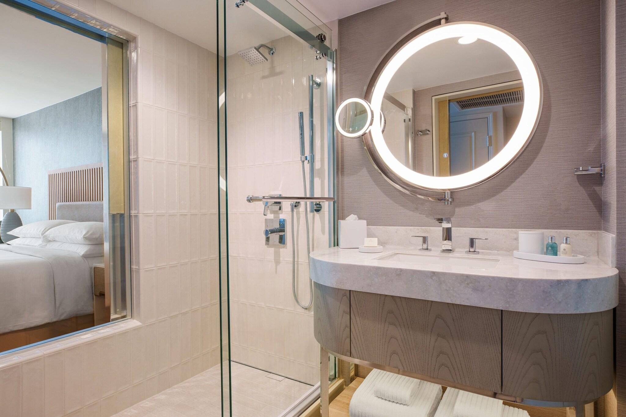 Double Classic King Bed