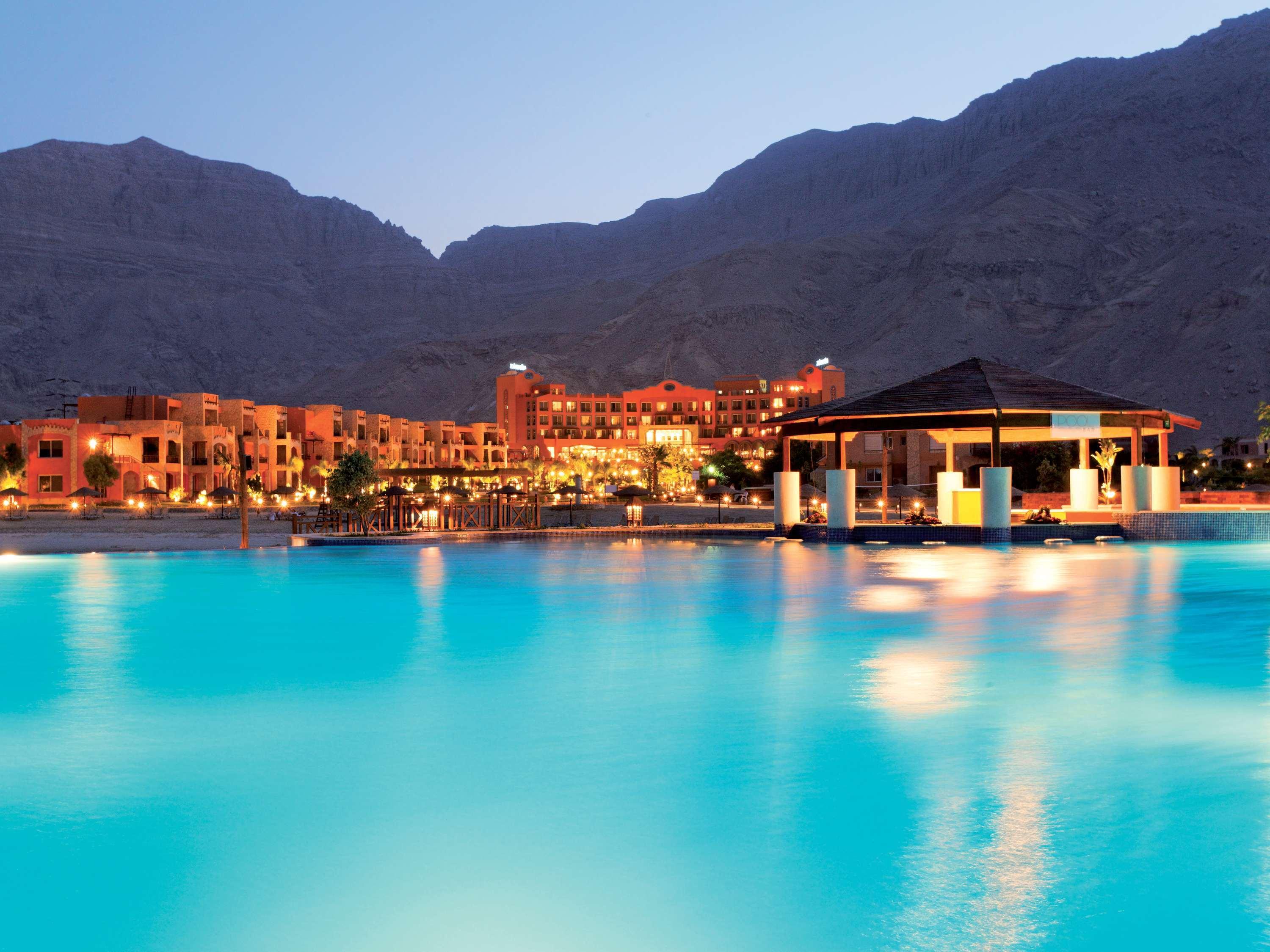 Room Deluxe King Bed