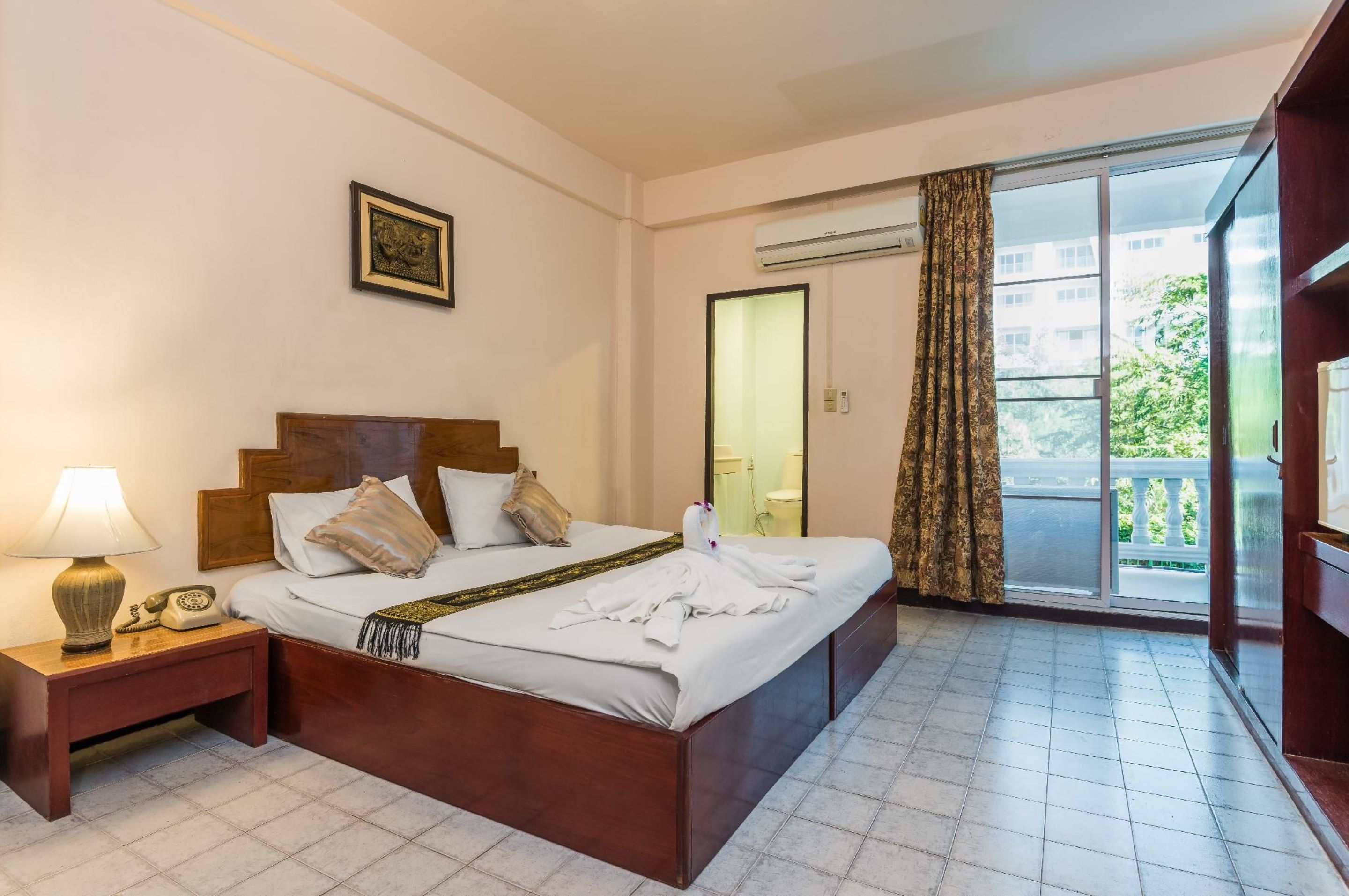 Double or Twin Standard