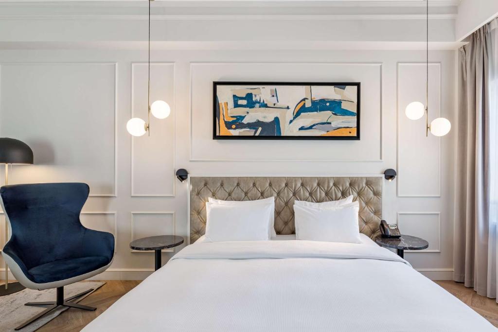 Junior Suite with Balcony