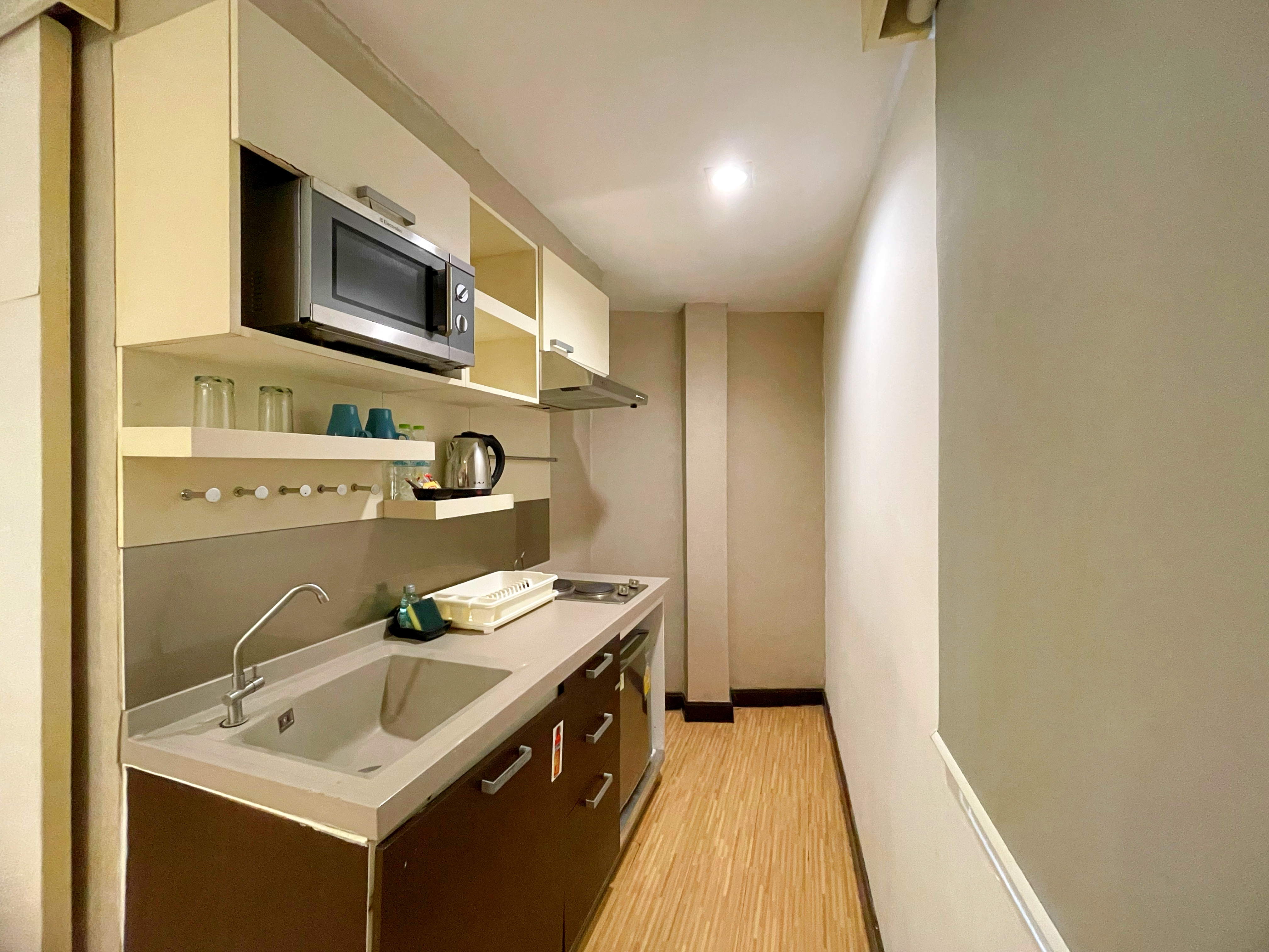 Double Deluxe Queen Bed