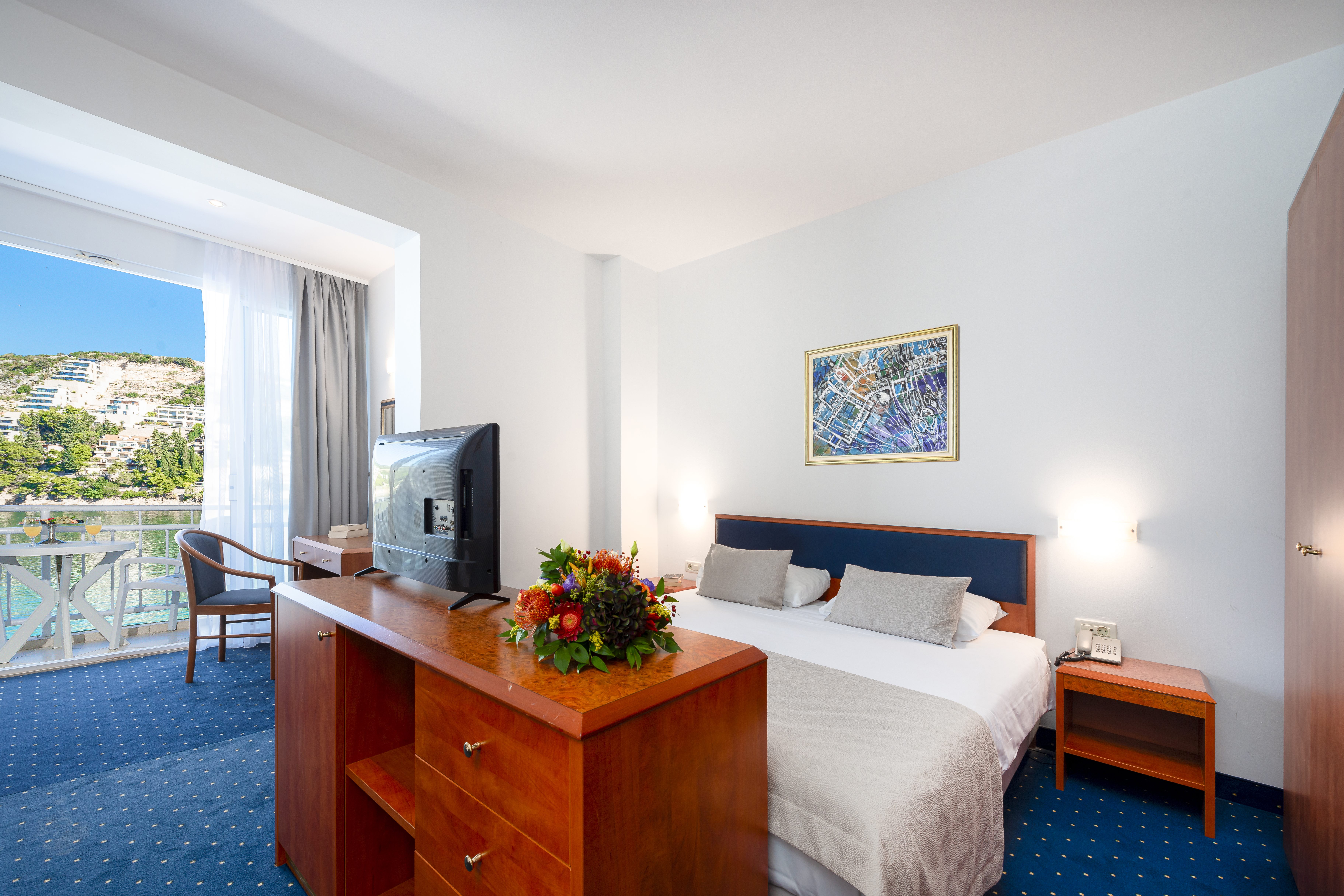 Triple Sea View with Balcony