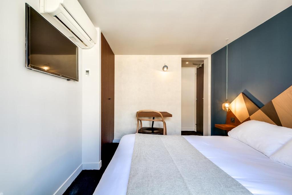 Double or Twin Standard