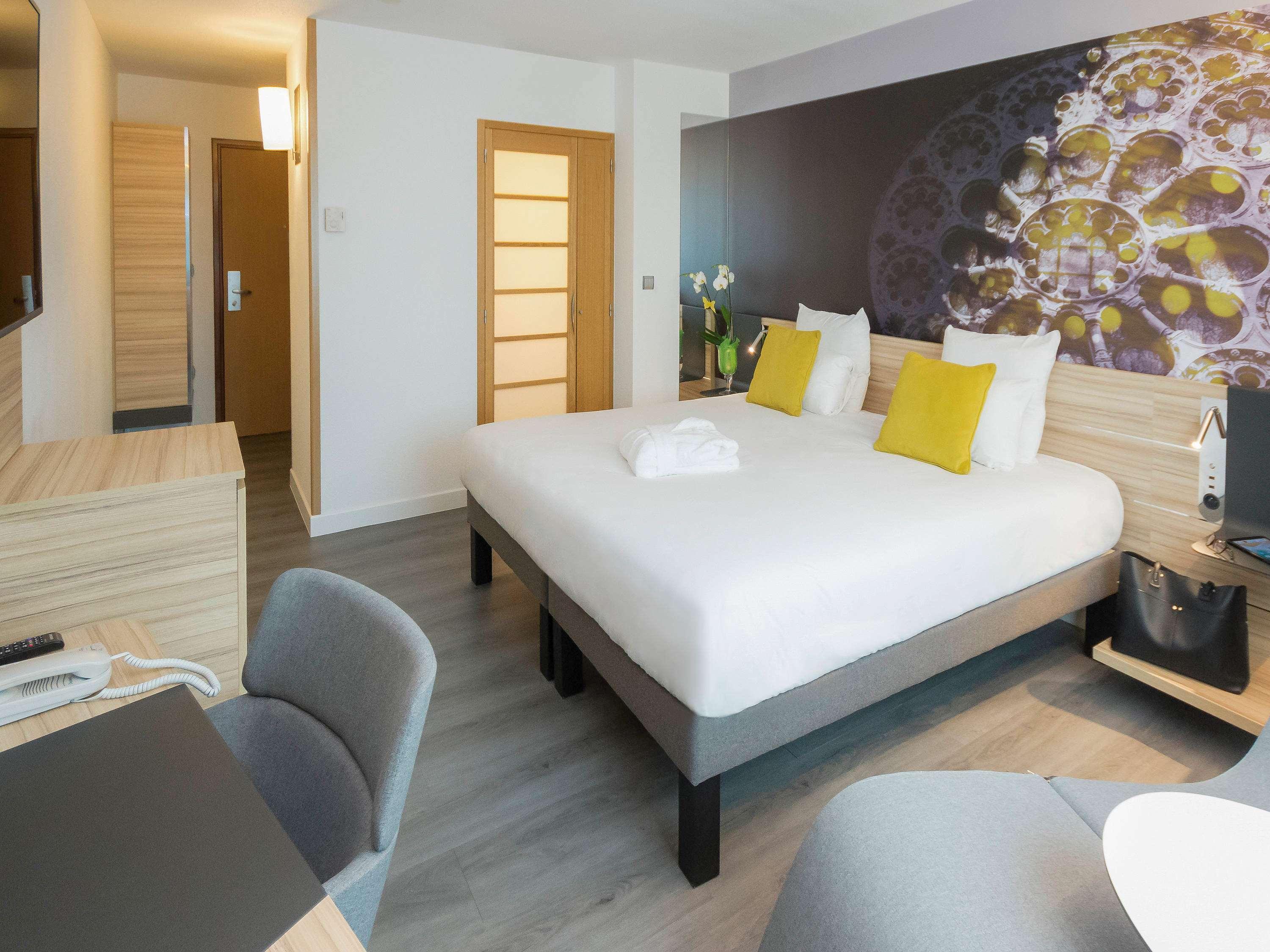 Double Executive King Bed