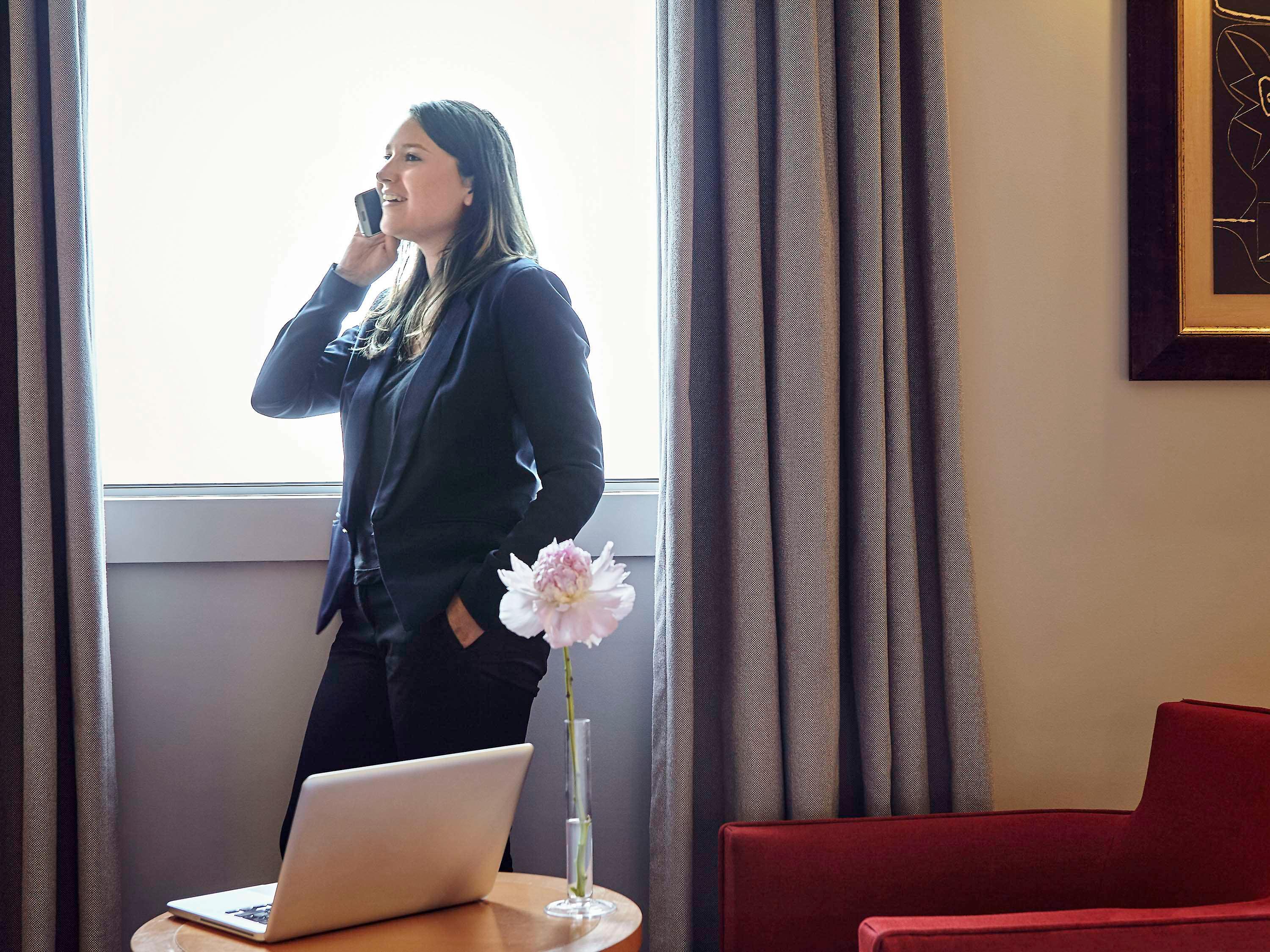 Double Classic Queen Bed