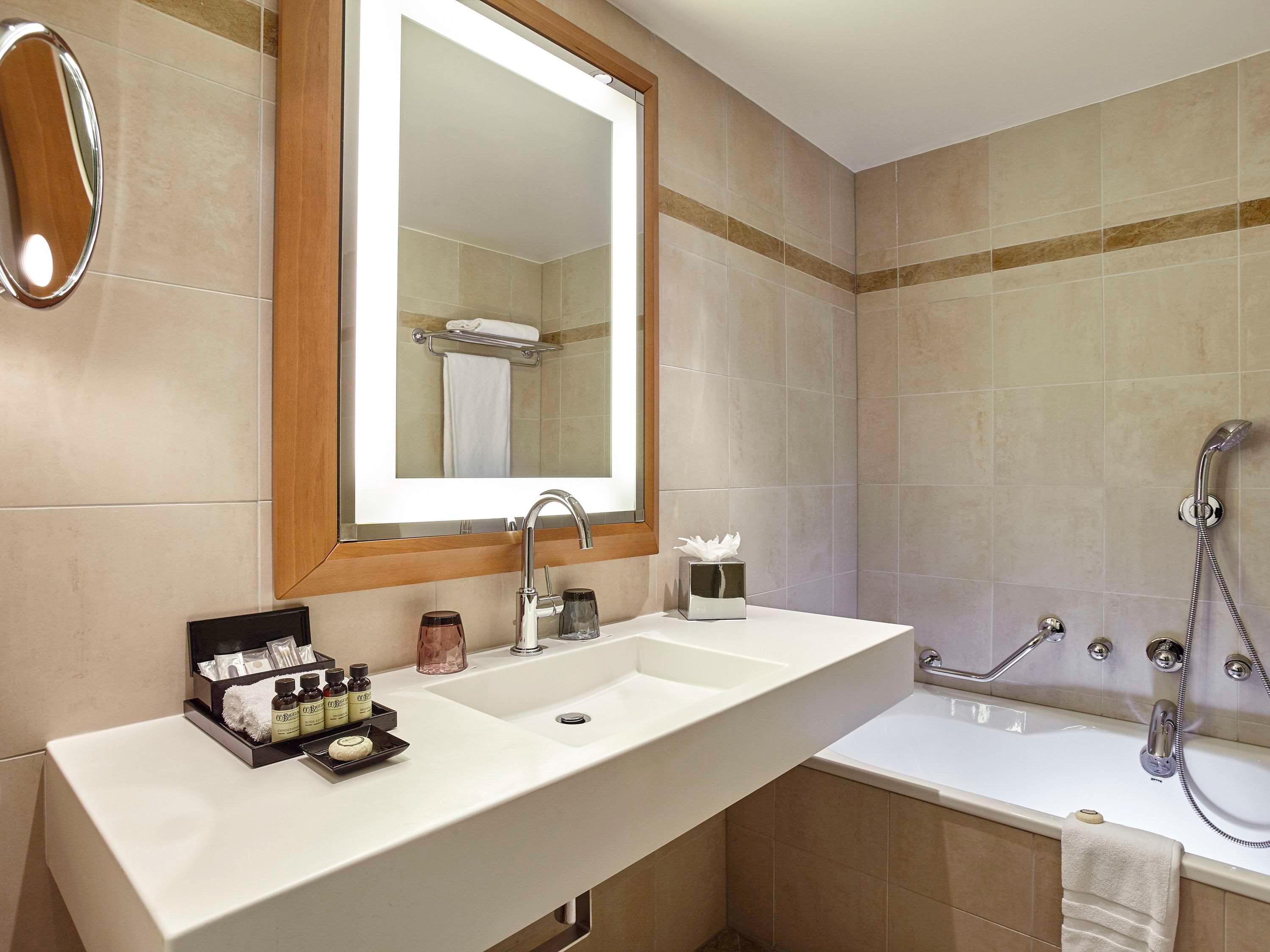 Double Superior with Views