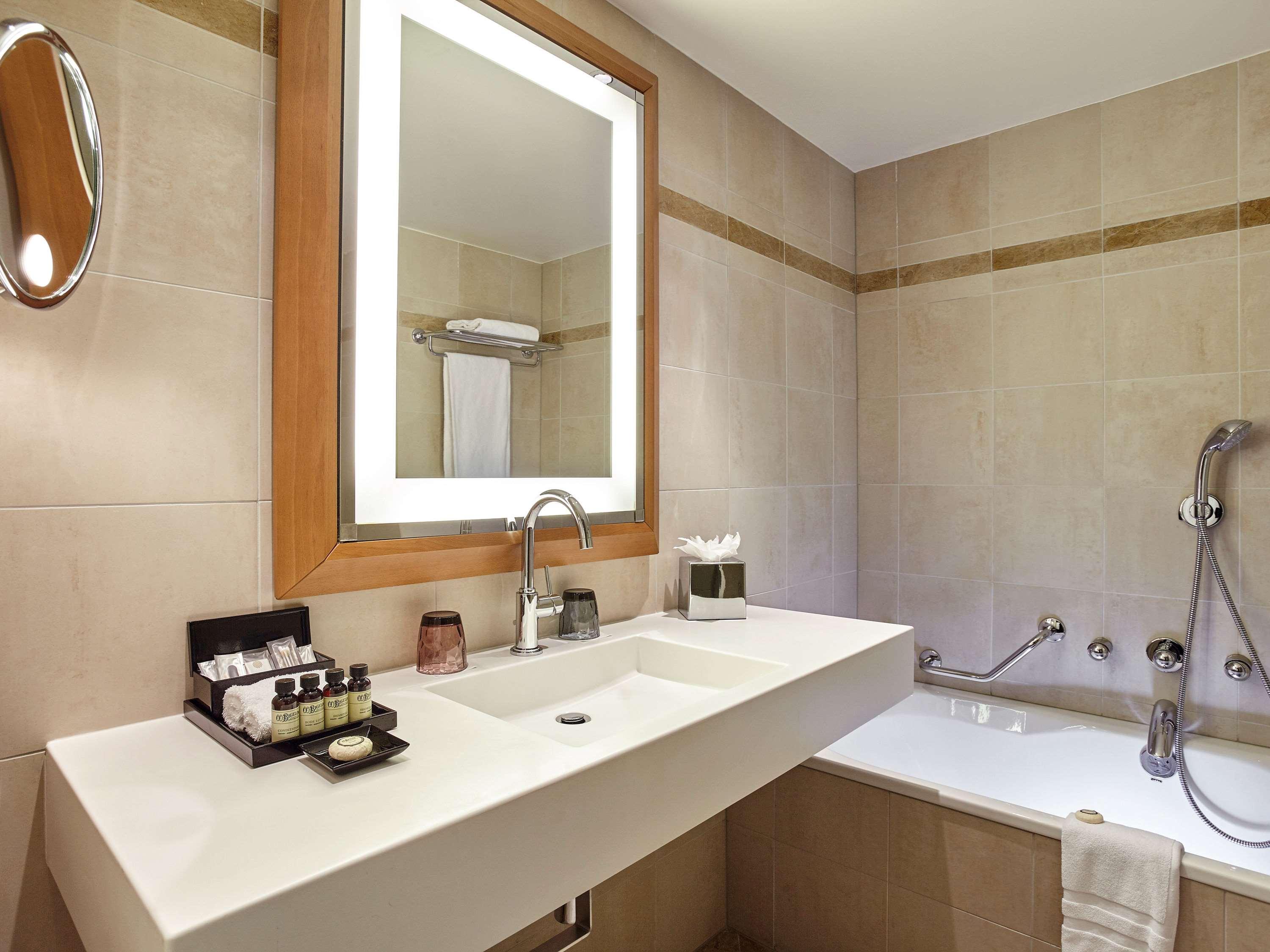 Twin Superior with Views