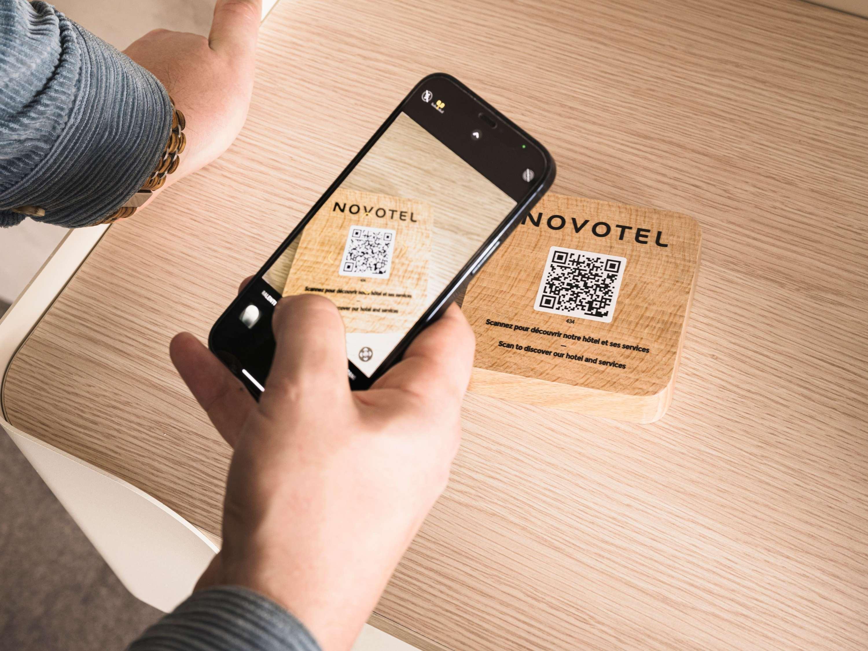 Double Executive Queen Bed