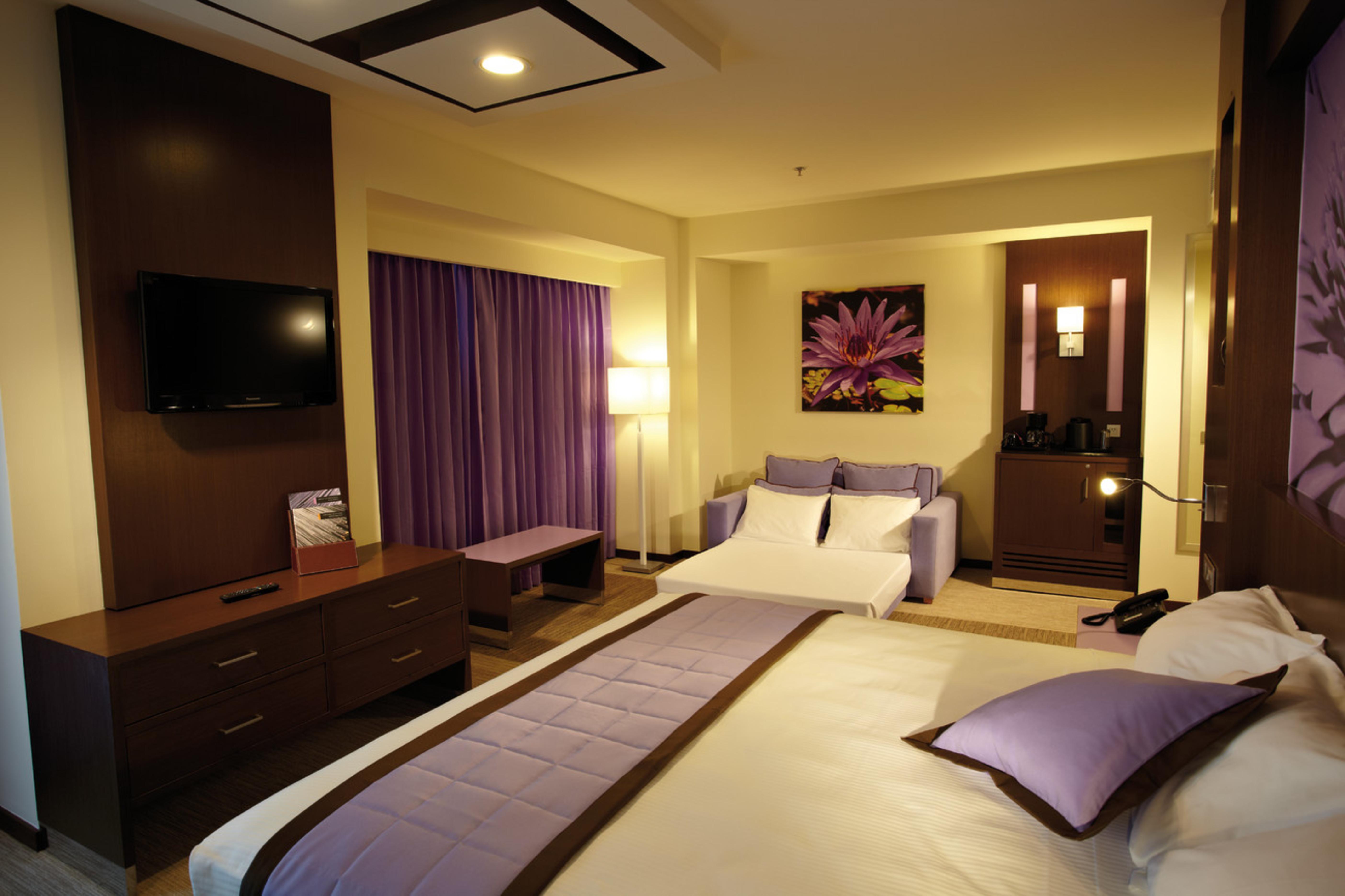 Family Room Executive Capacity 2