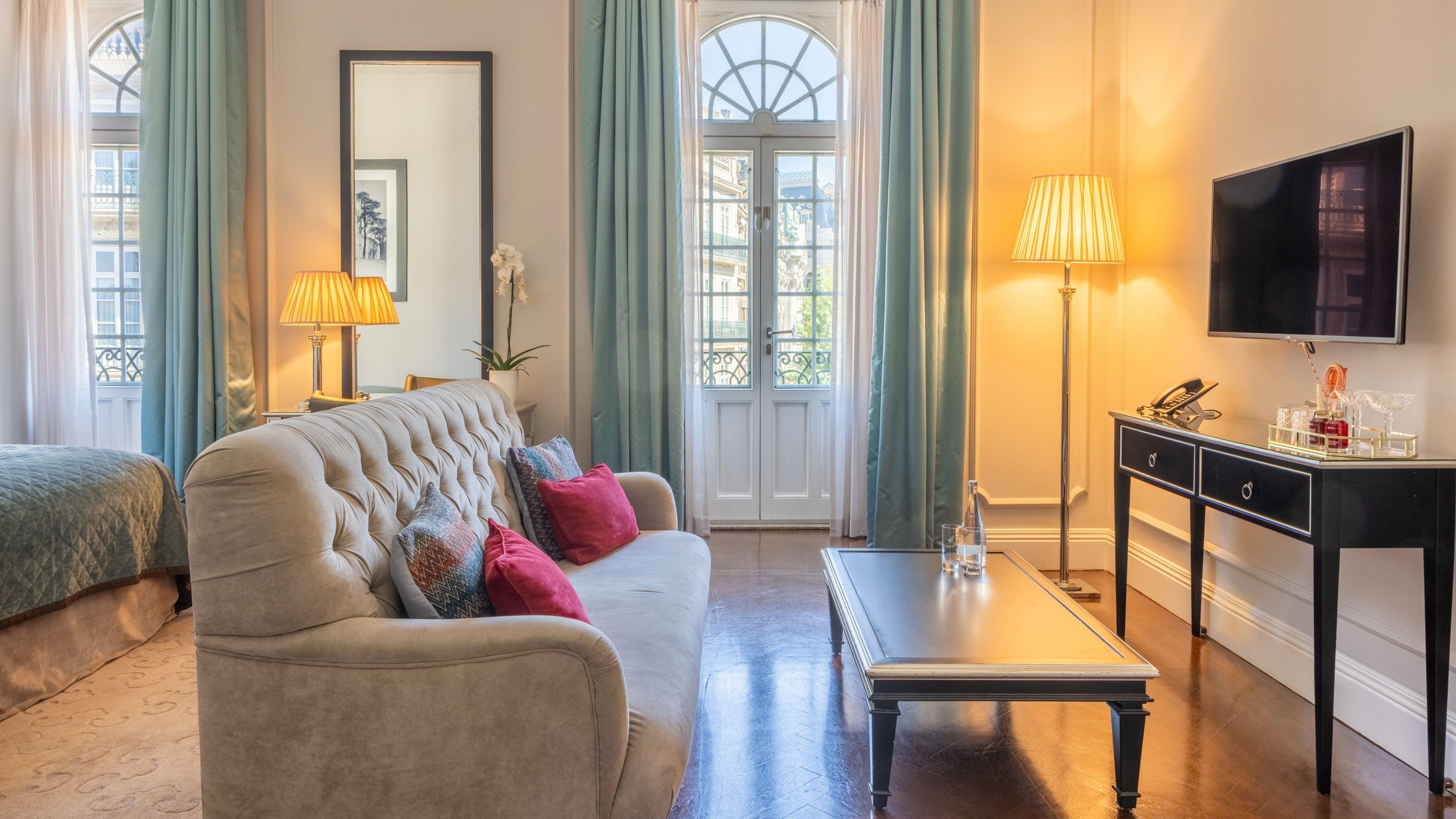 Junior Suite King Size Bed