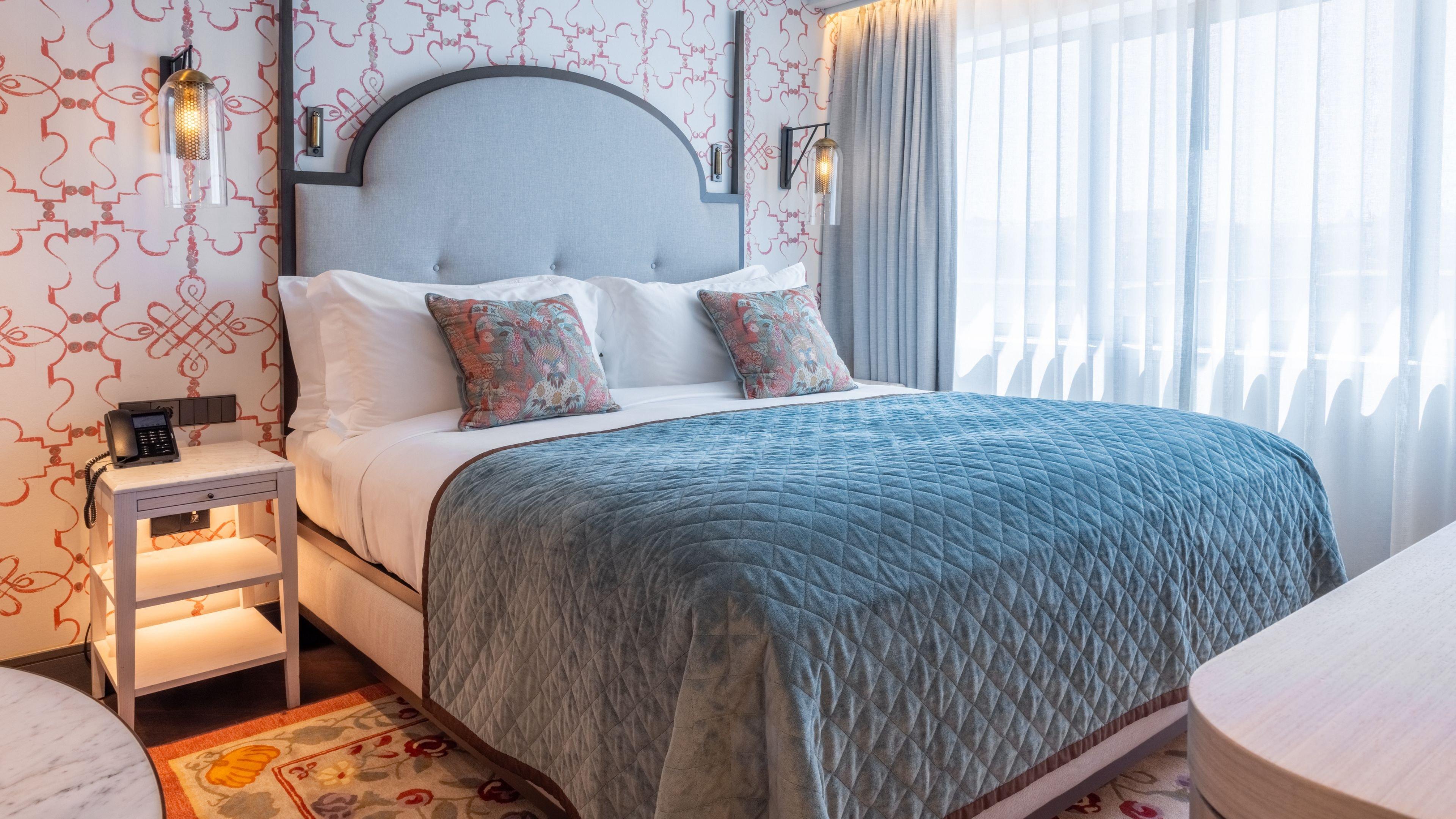 Double Classic King Bed