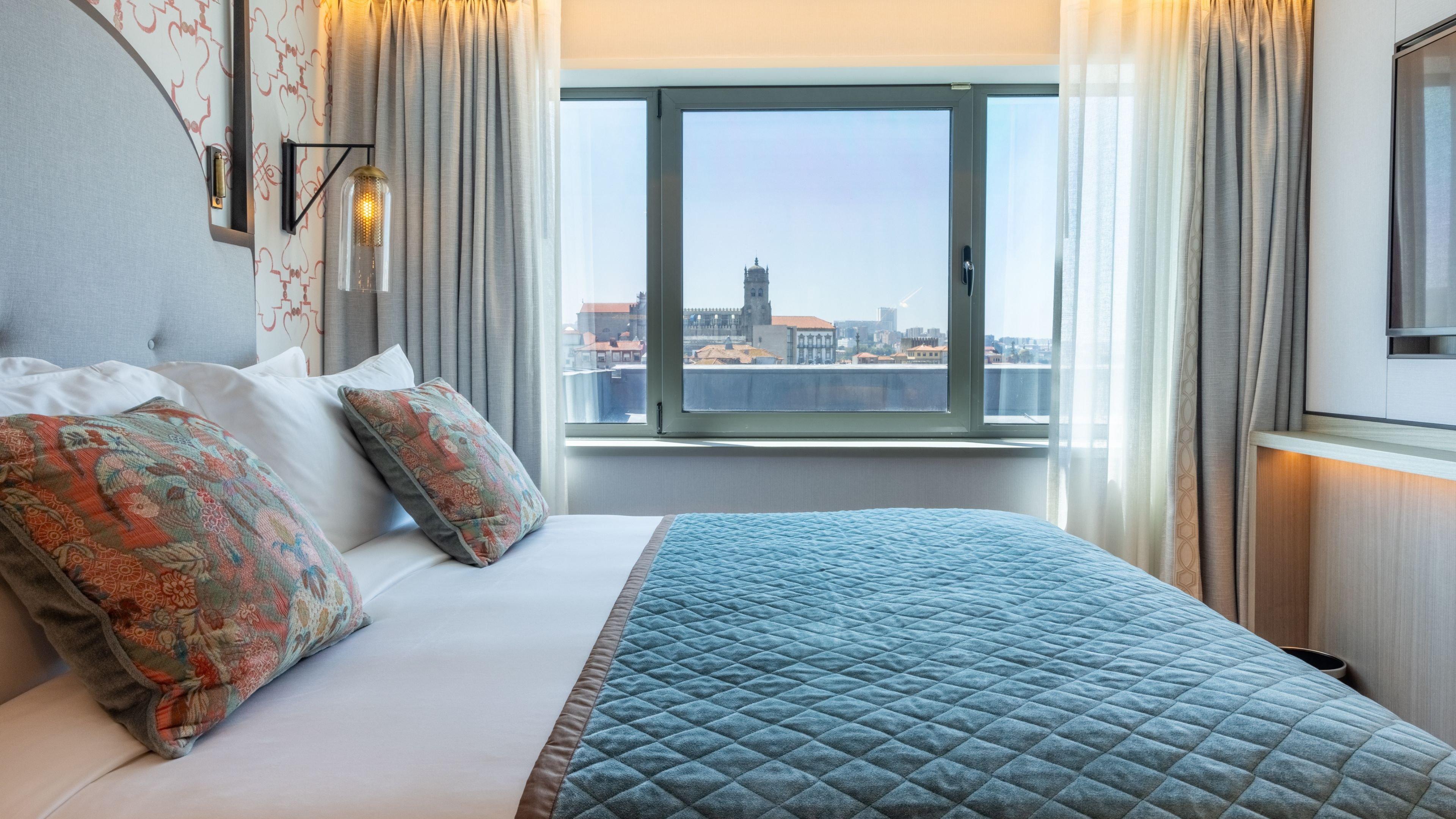 Double Classic King Bed