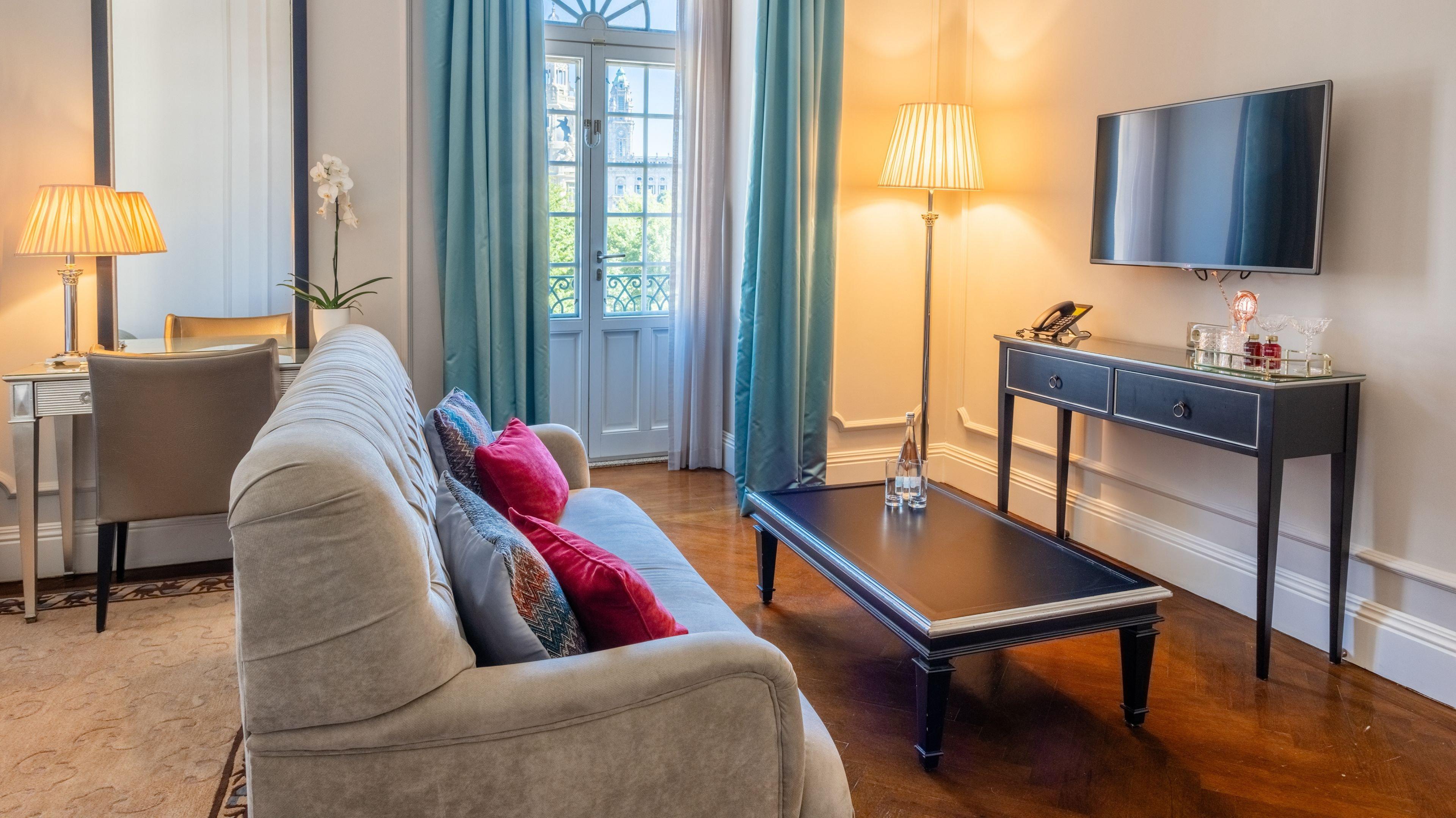 Junior Suite King Size Bed