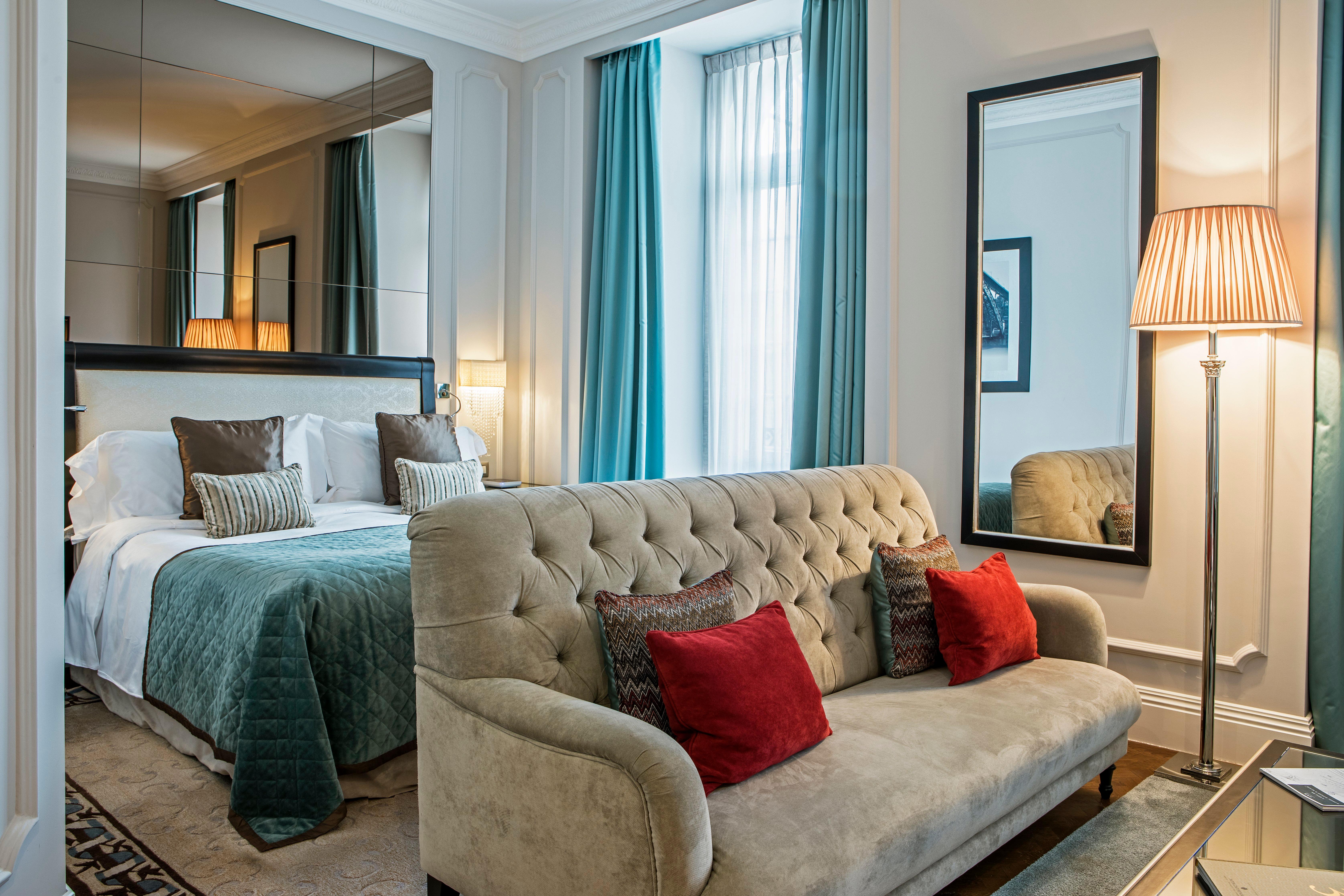 Junior Suite King Size Bed