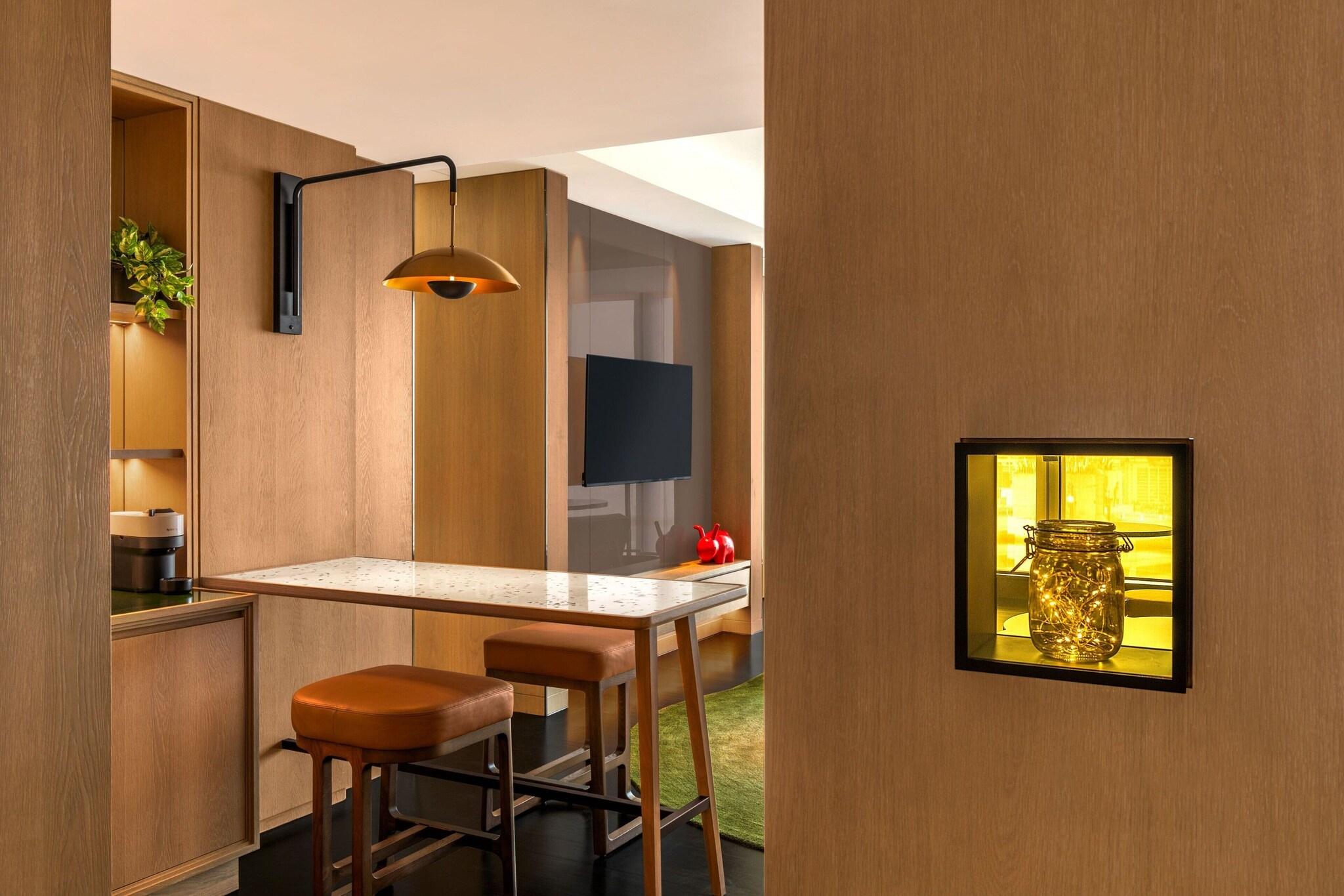 Suite City View Two Double Beds