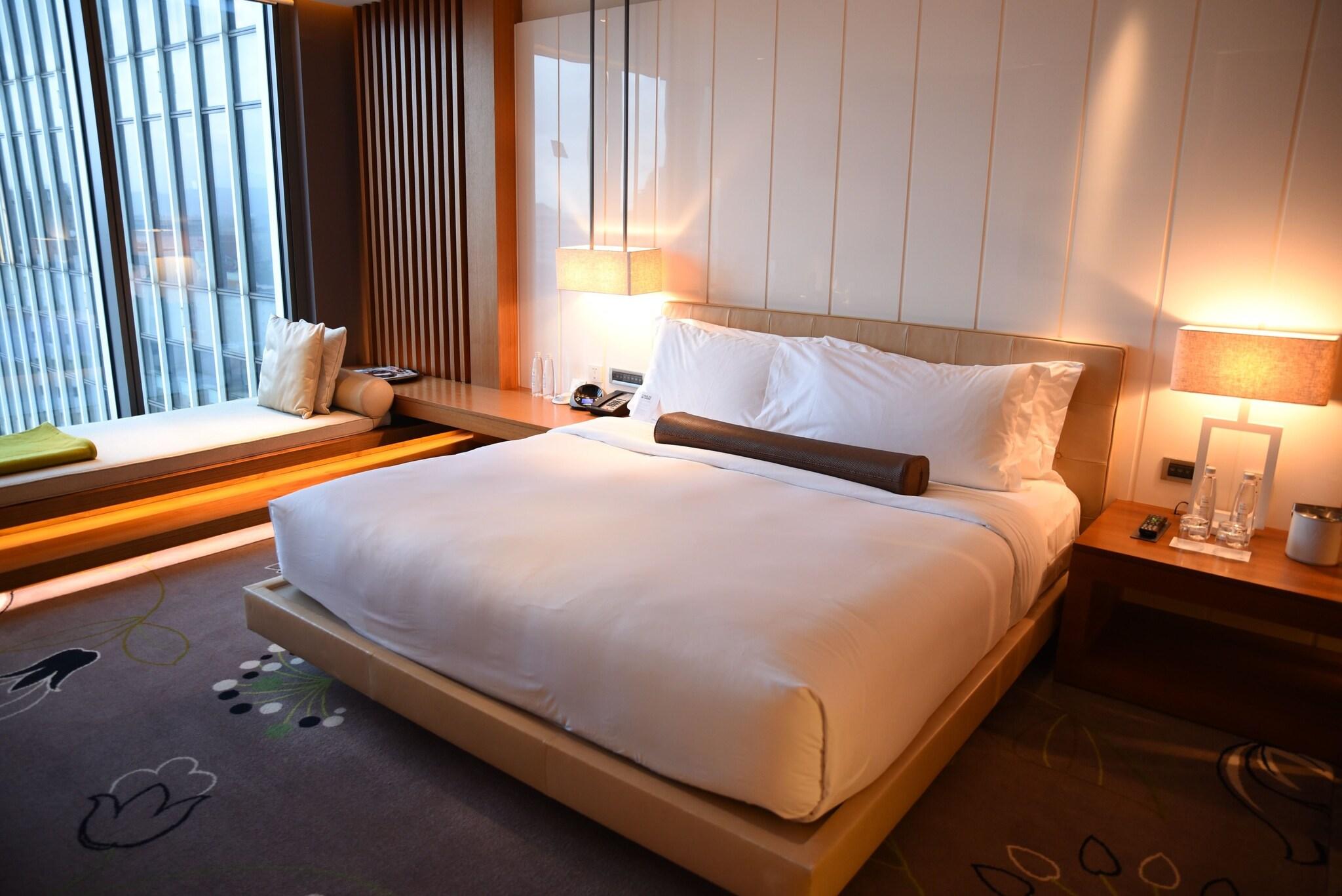 Double City View King Bed