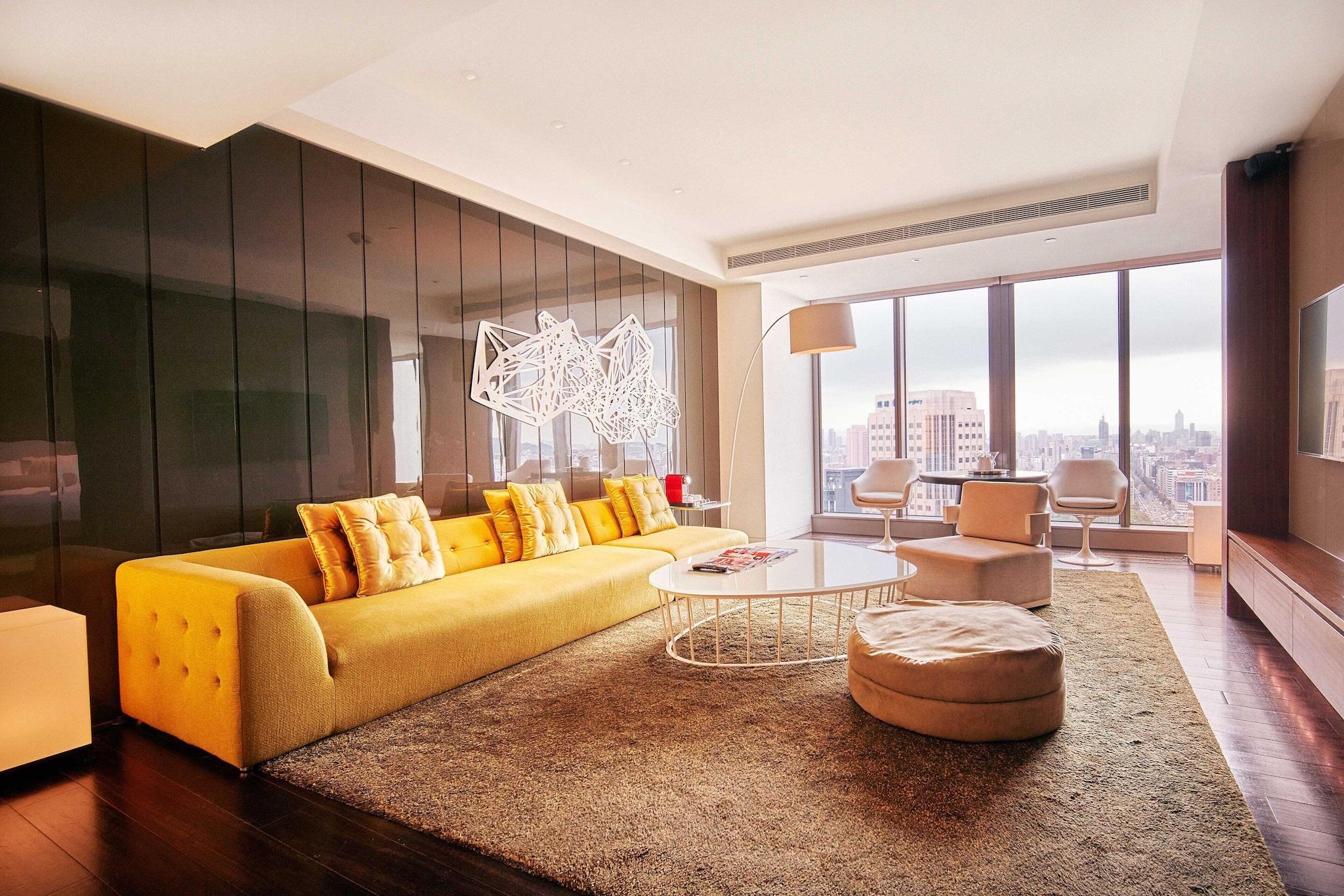 Suite City View Two Double Beds