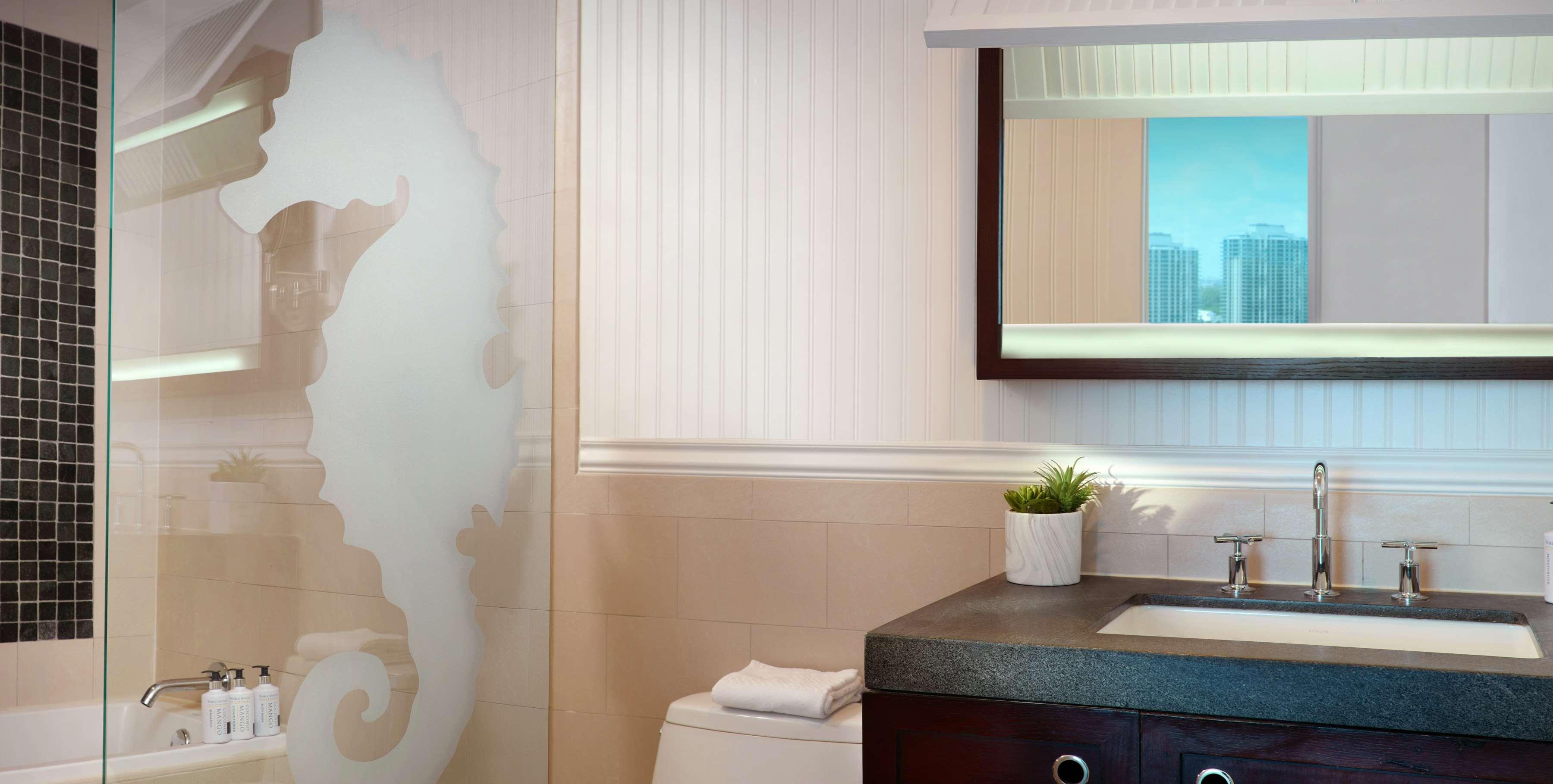 Double Partial Ocean View King Bed