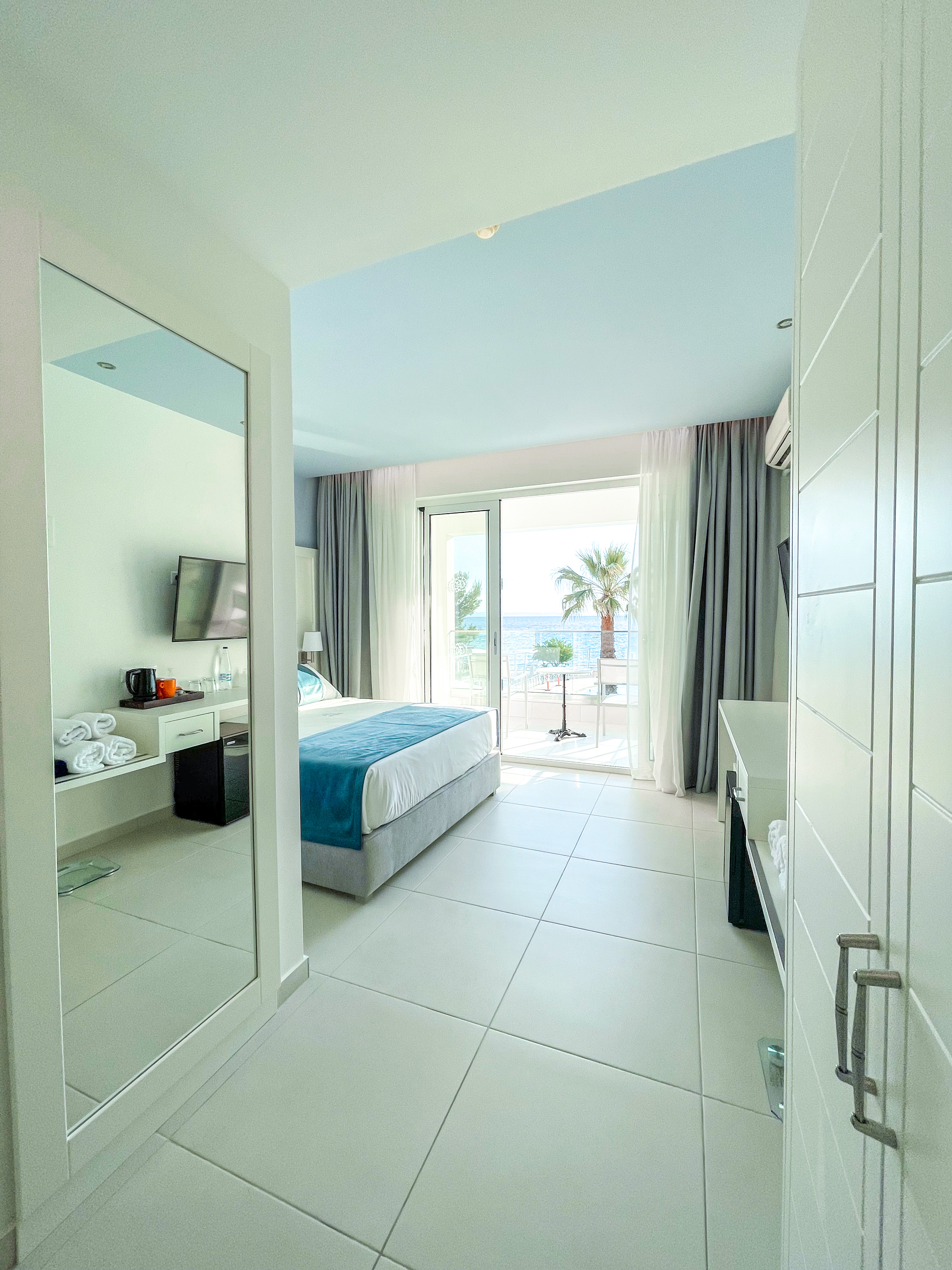 Double or Twin Superior Sea View